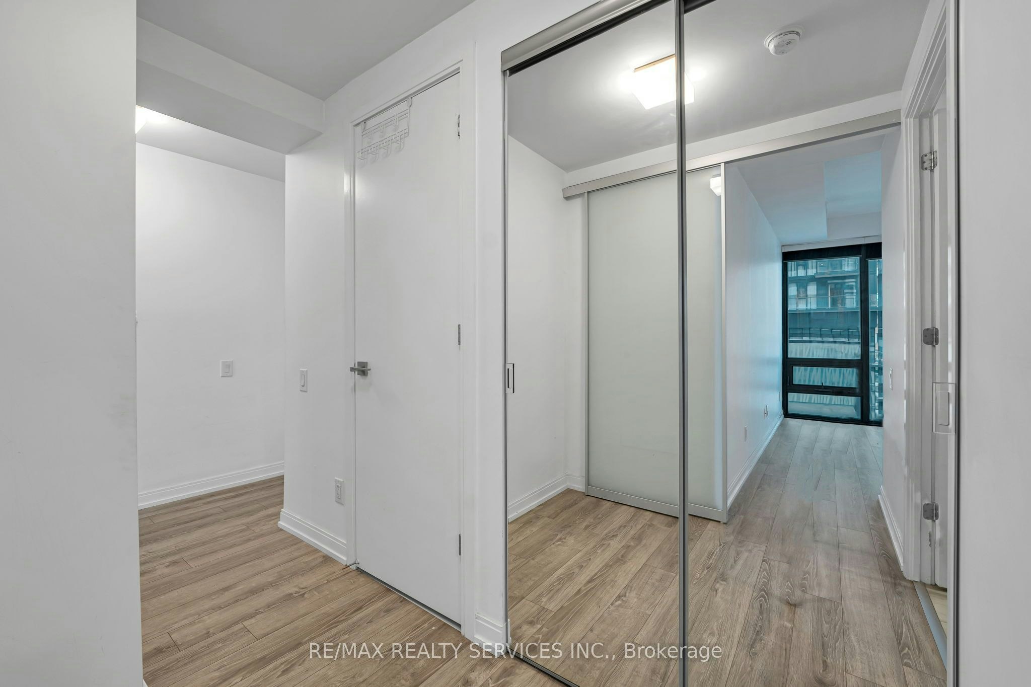 711-50 Charles Street E, Toronto, ON, M4Y 0C3 - 15