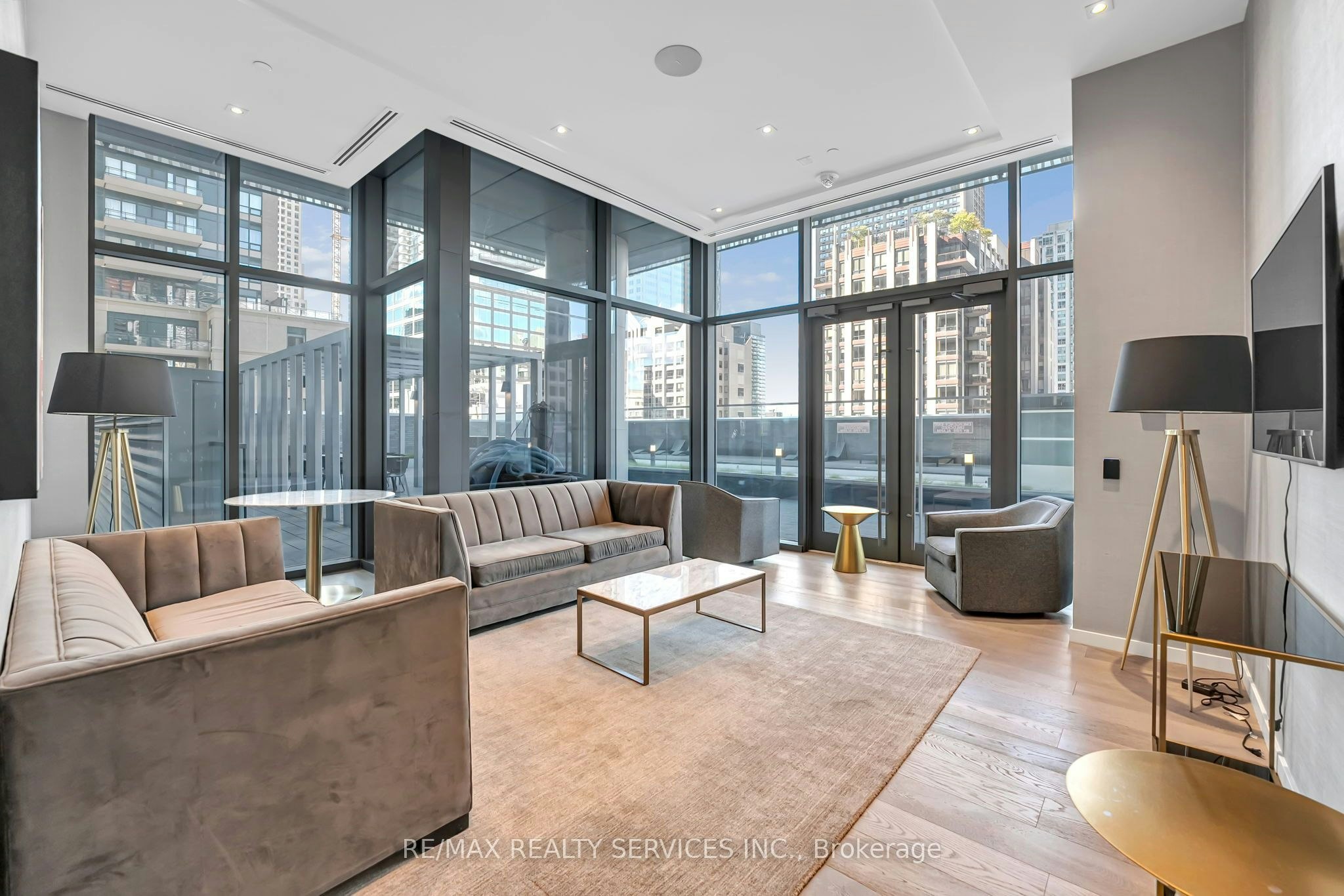 711-50 Charles Street E, Toronto, ON, M4Y 0C3 - 32