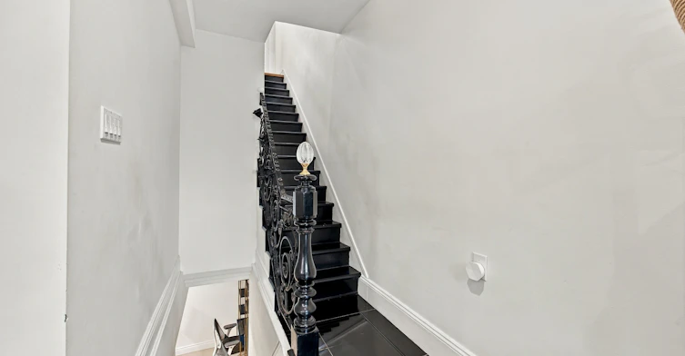 23 New Street, Toronto, ON, M5R 1P7 - 11