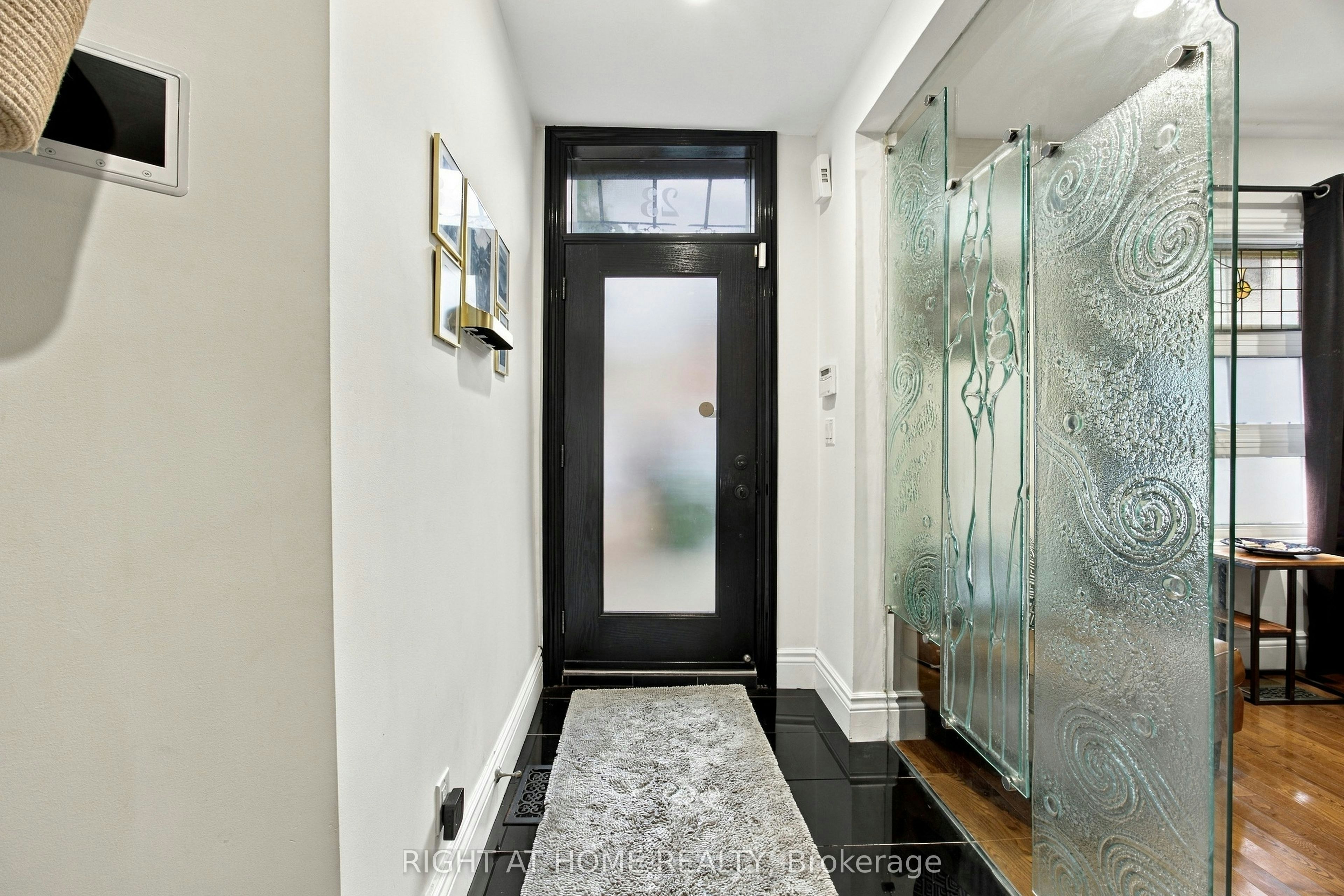 23 New Street, Toronto, ON, M5R 1P7 - 4