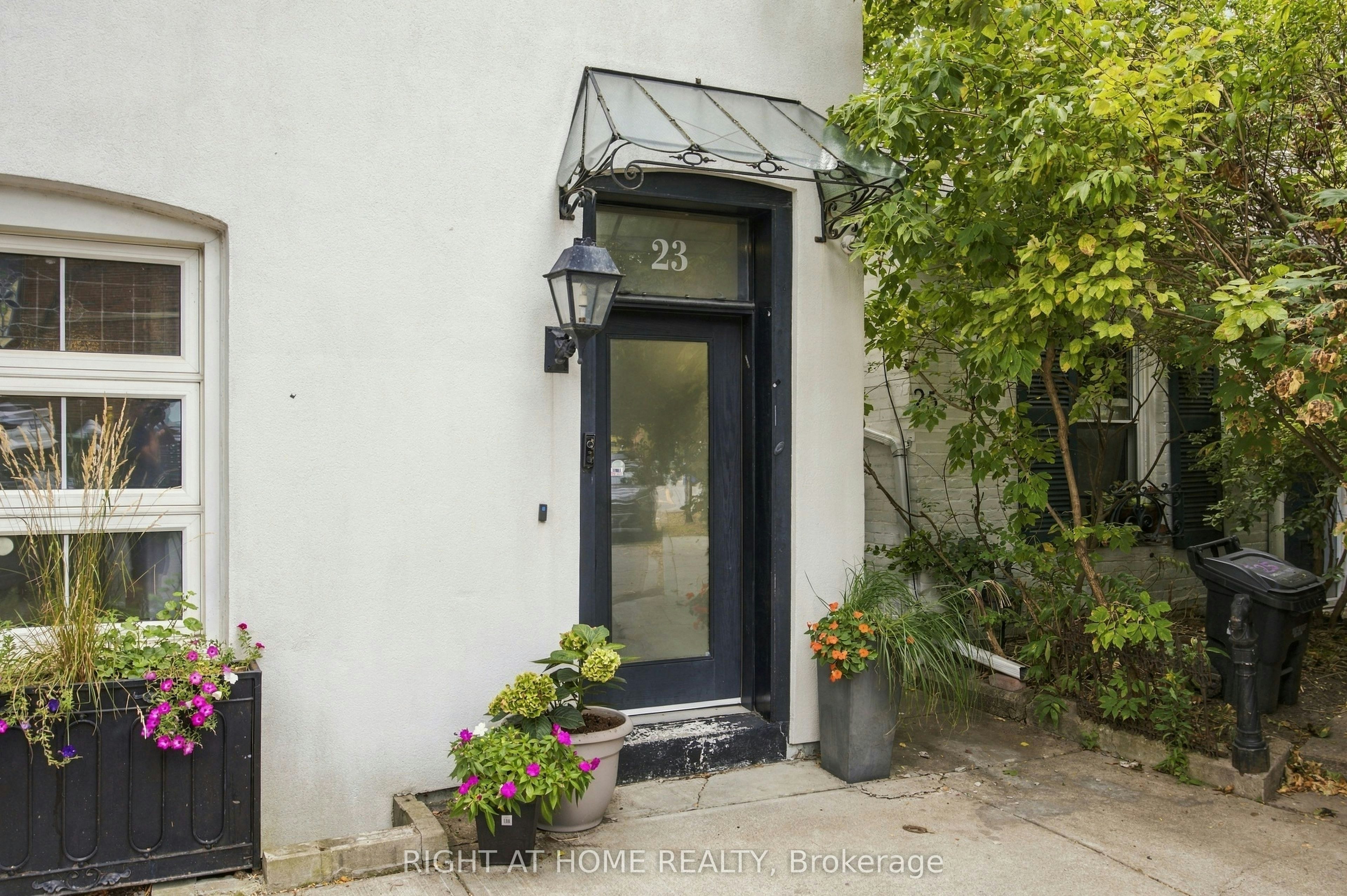 23 New Street, Toronto, ON, M5R 1P7 - 2
