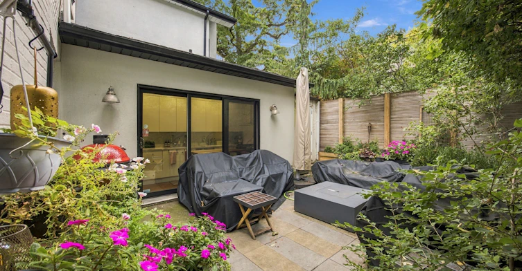 23 New Street, Toronto, ON, M5R 1P7 - 9
