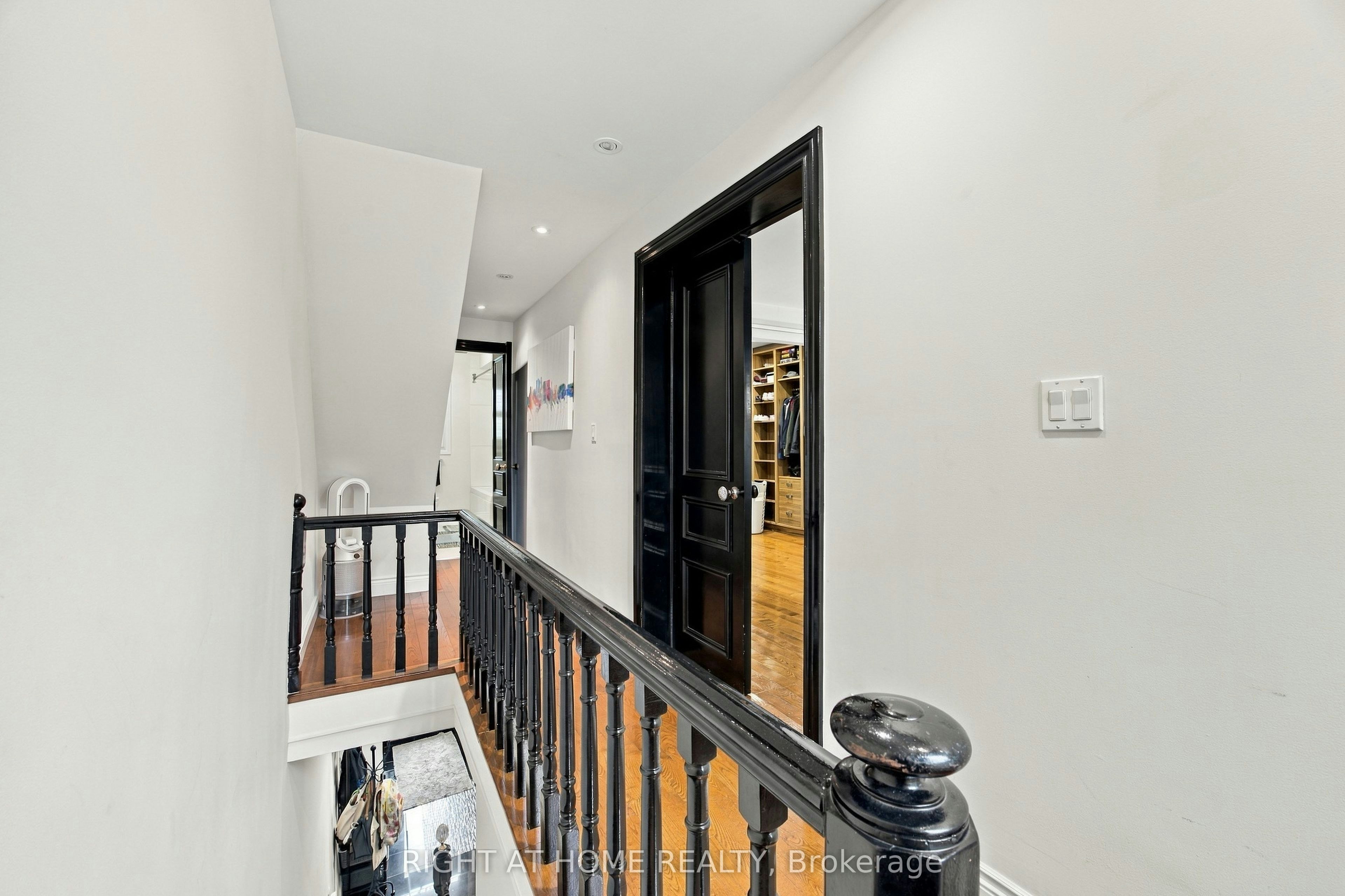 23 New Street, Toronto, ON, M5R 1P7 - 12