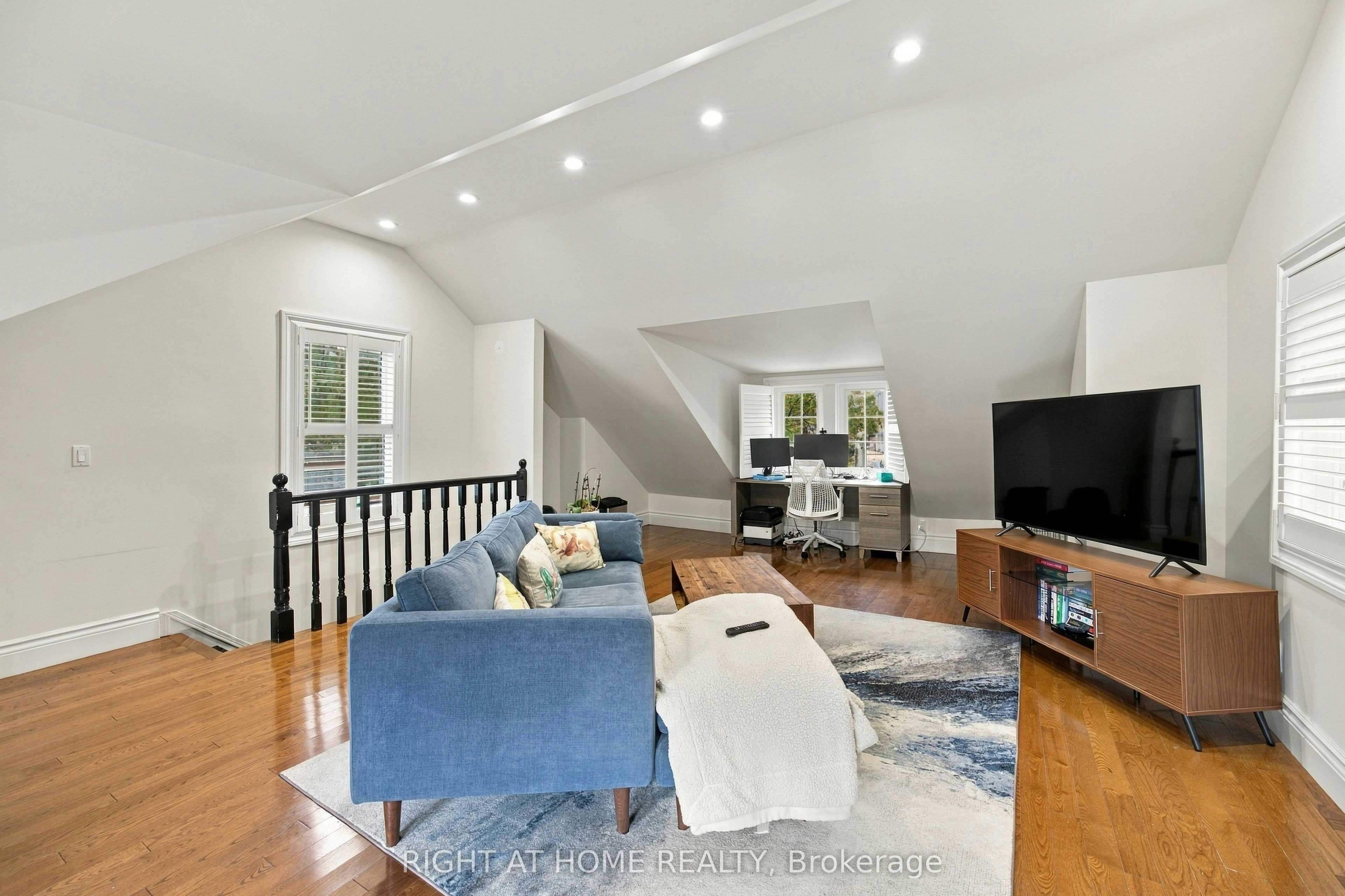 23 New Street, Toronto, ON, M5R 1P7 - 21