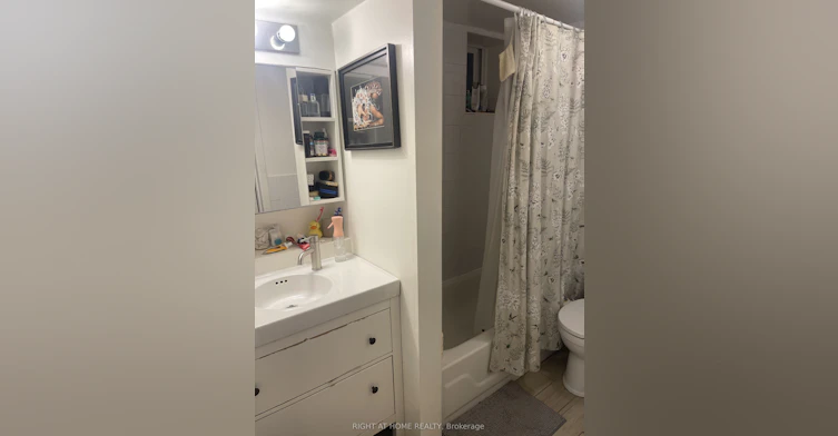 Lower Level-109 Lippincott Street, Toronto, ON, M5S 2P2 - 8