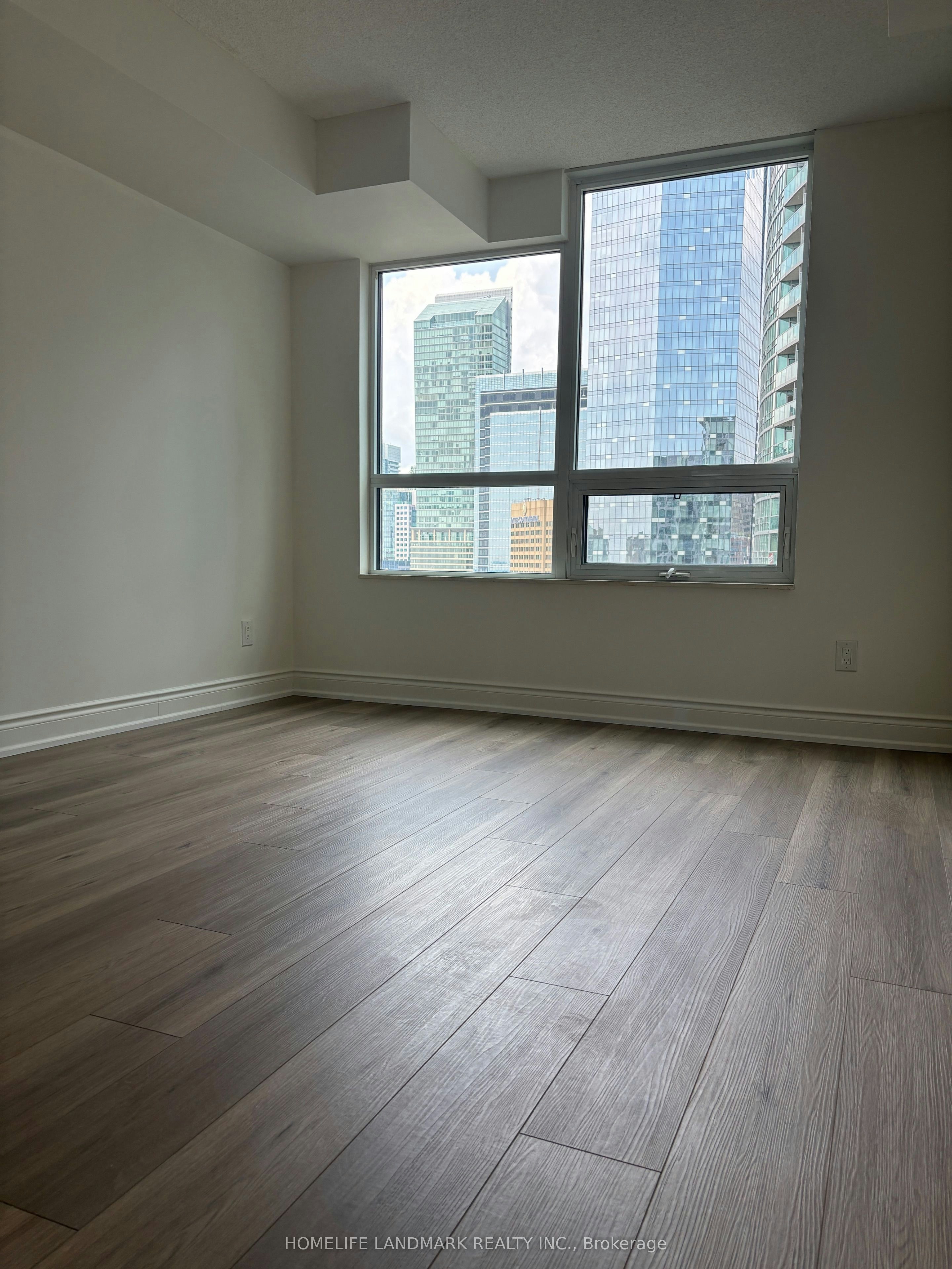 2903-19 Grand Trunk Crescent, Toronto, ON, M5J 3A3 - 8