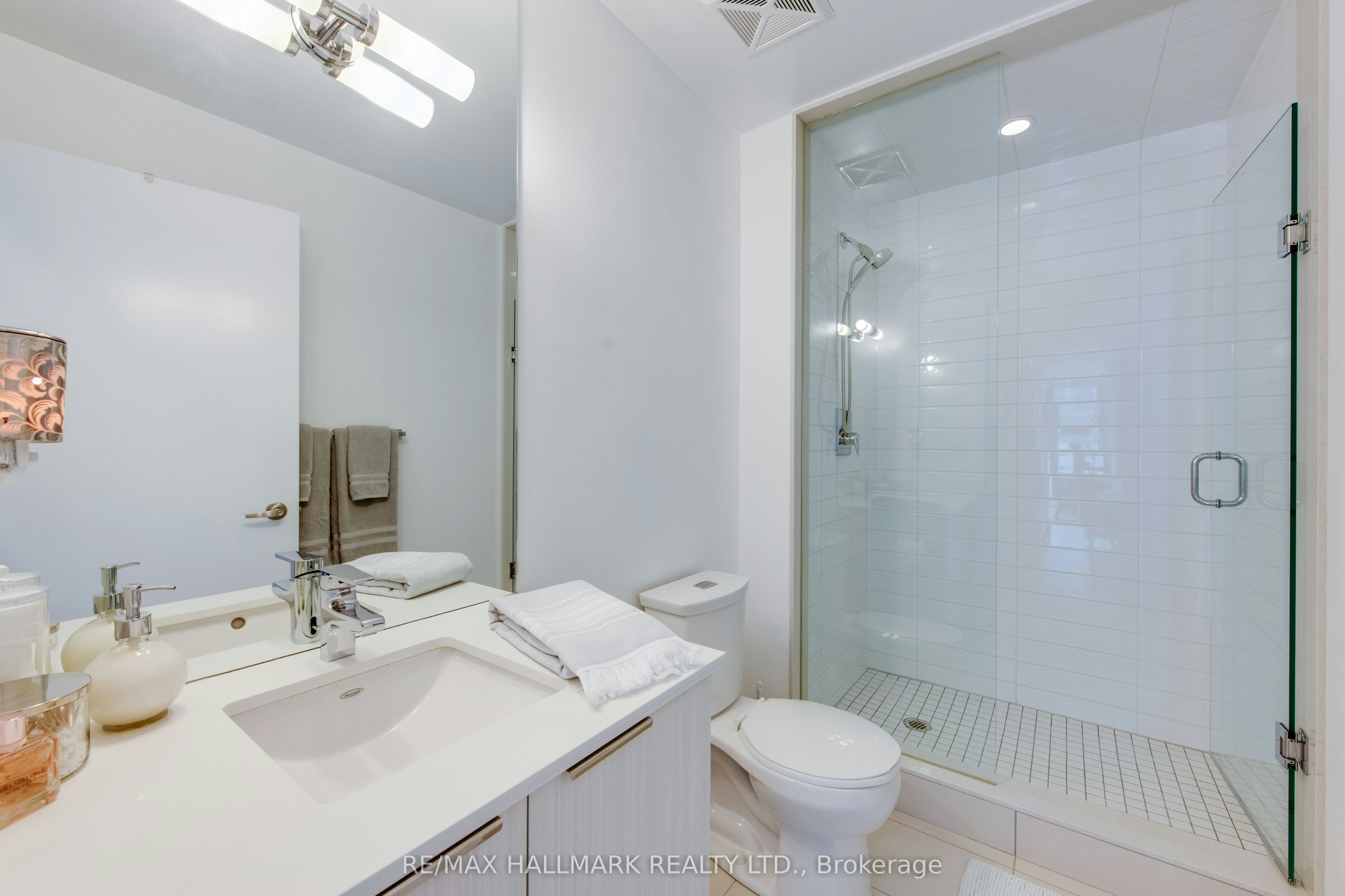 702-32 Camden Street, Toronto, ON, M5V 1V1 - 19