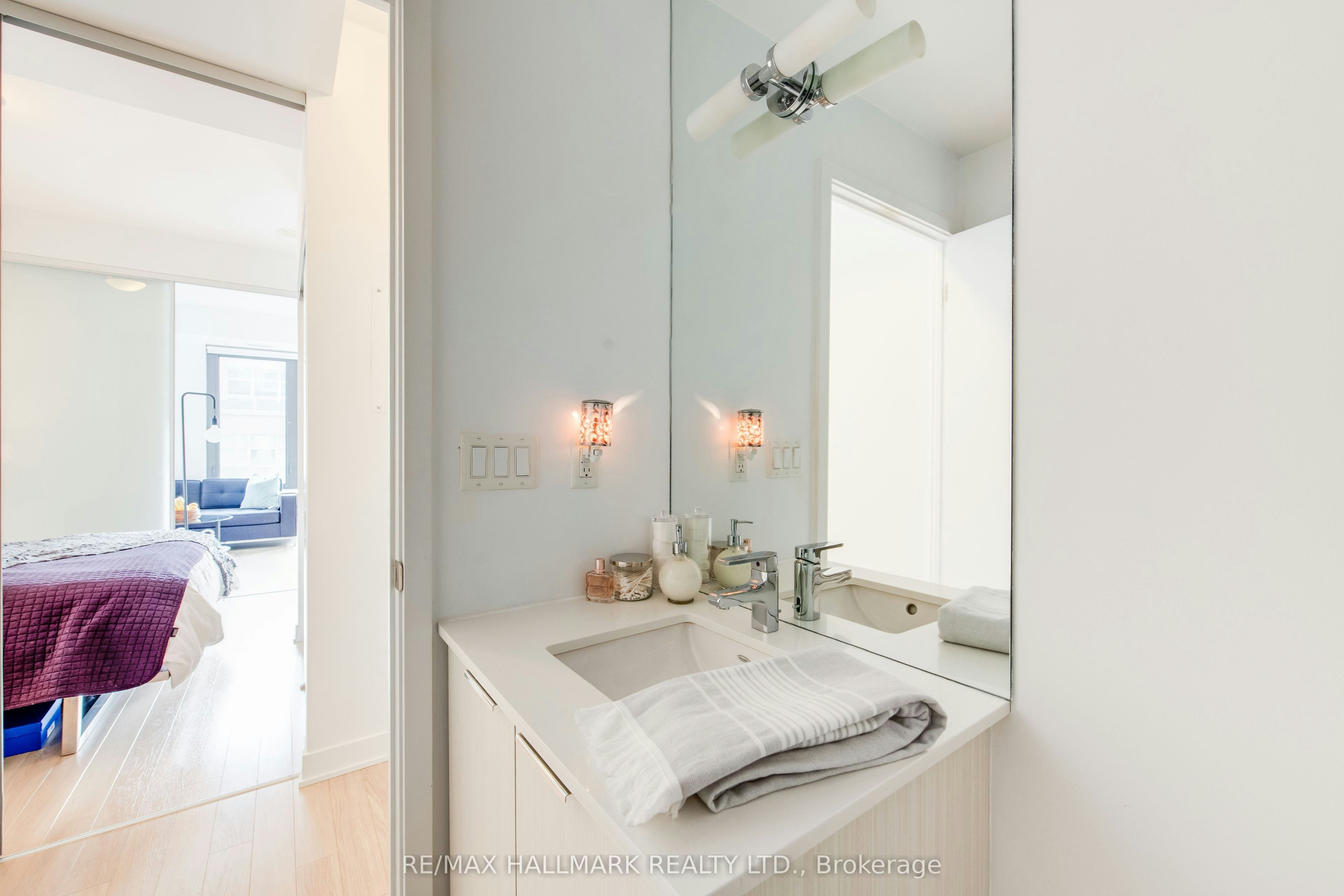 702-32 Camden Street, Toronto, ON, M5V 1V1 - 20