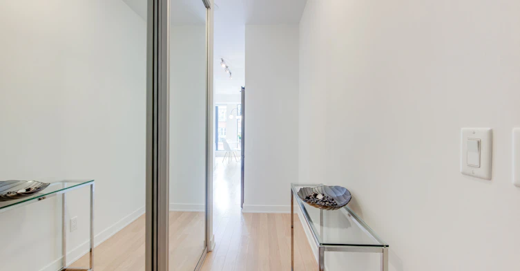 702-32 Camden Street, Toronto, ON, M5V 1V1 - 4