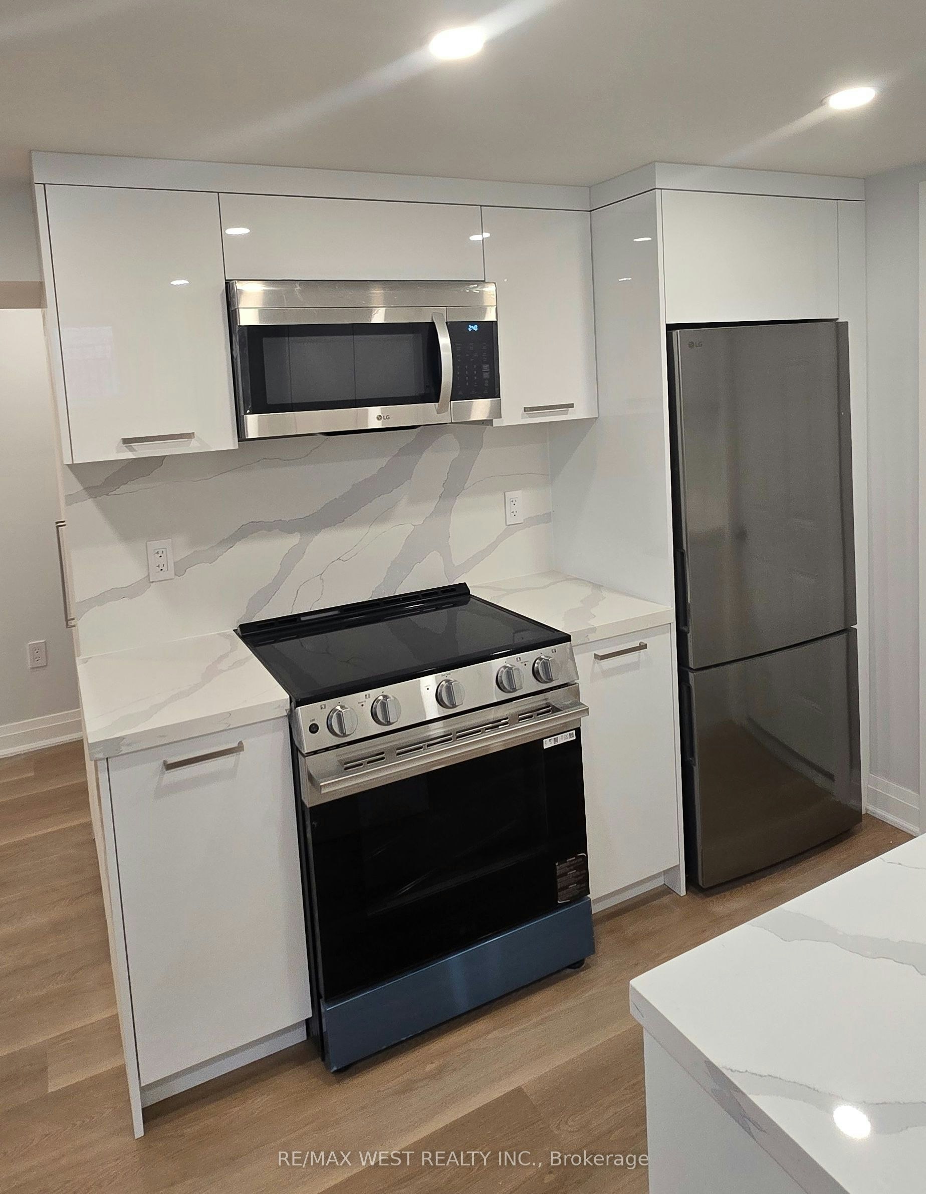 Basement-82 Madawaska Avenue, Toronto, ON, M2M 2R3 - 2
