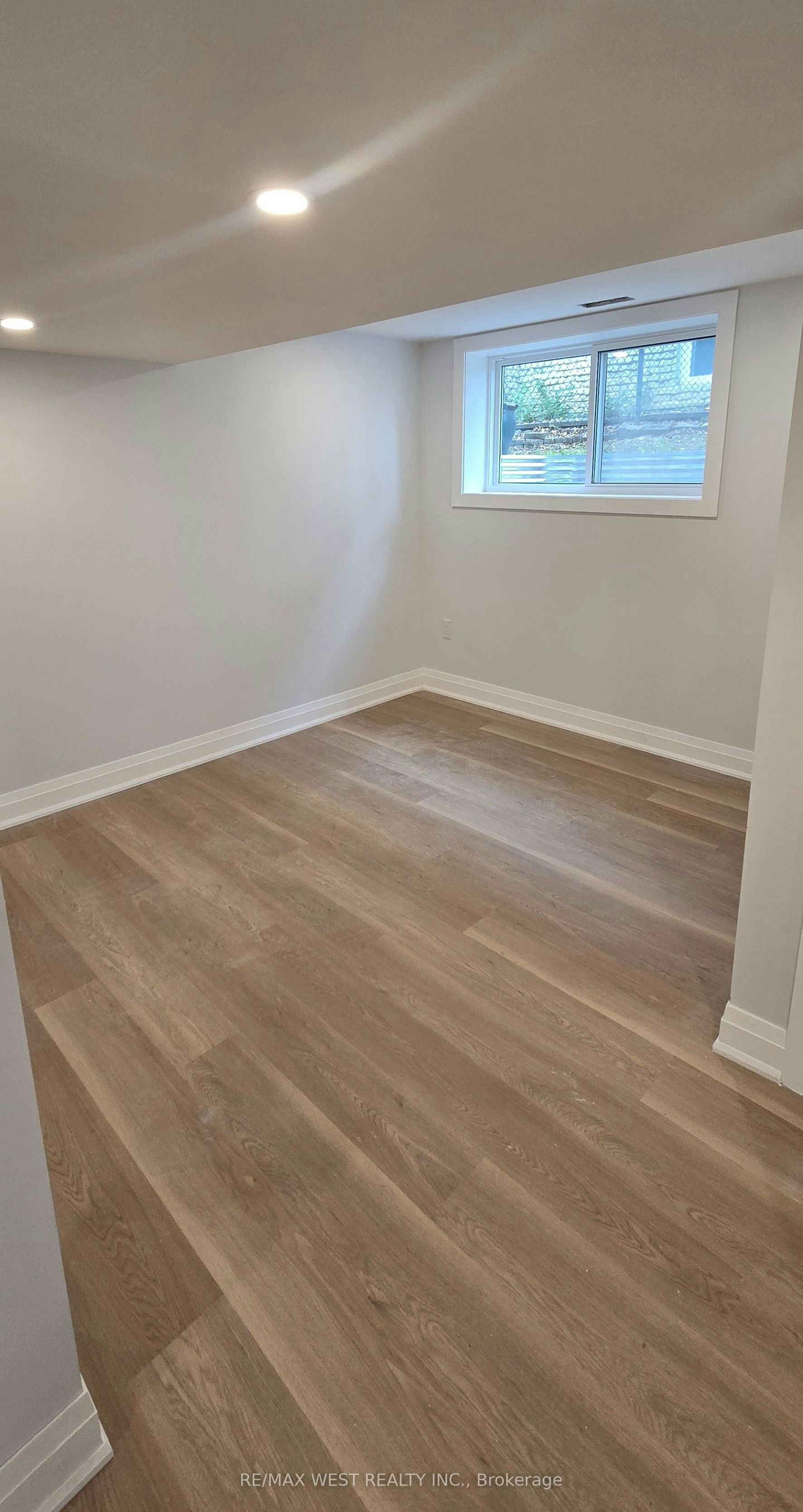 Basement-82 Madawaska Avenue, Toronto, ON, M2M 2R3 - 6