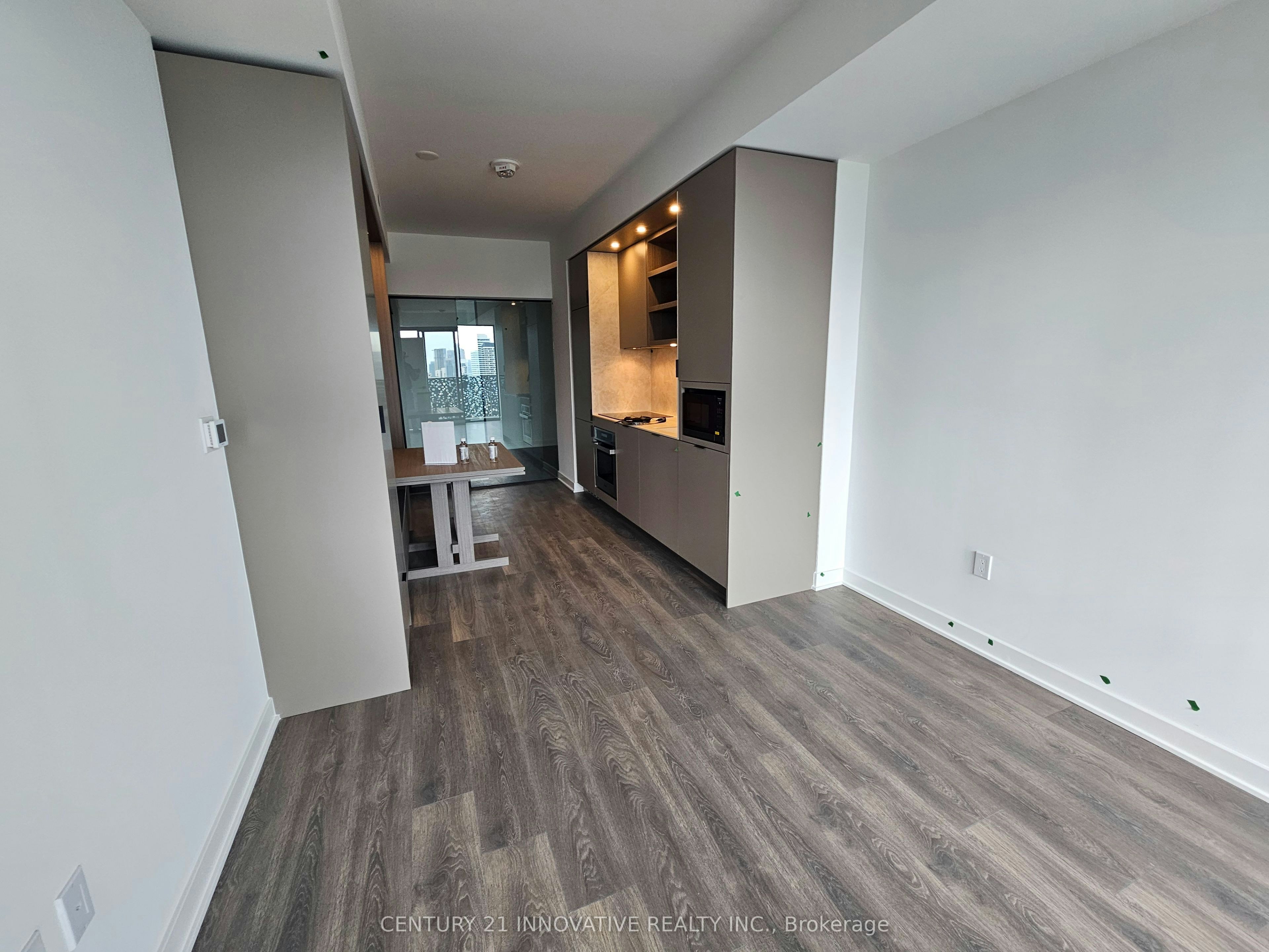 2404-55 Charles Street E, Toronto, ON, M4Y 0J1 - 2