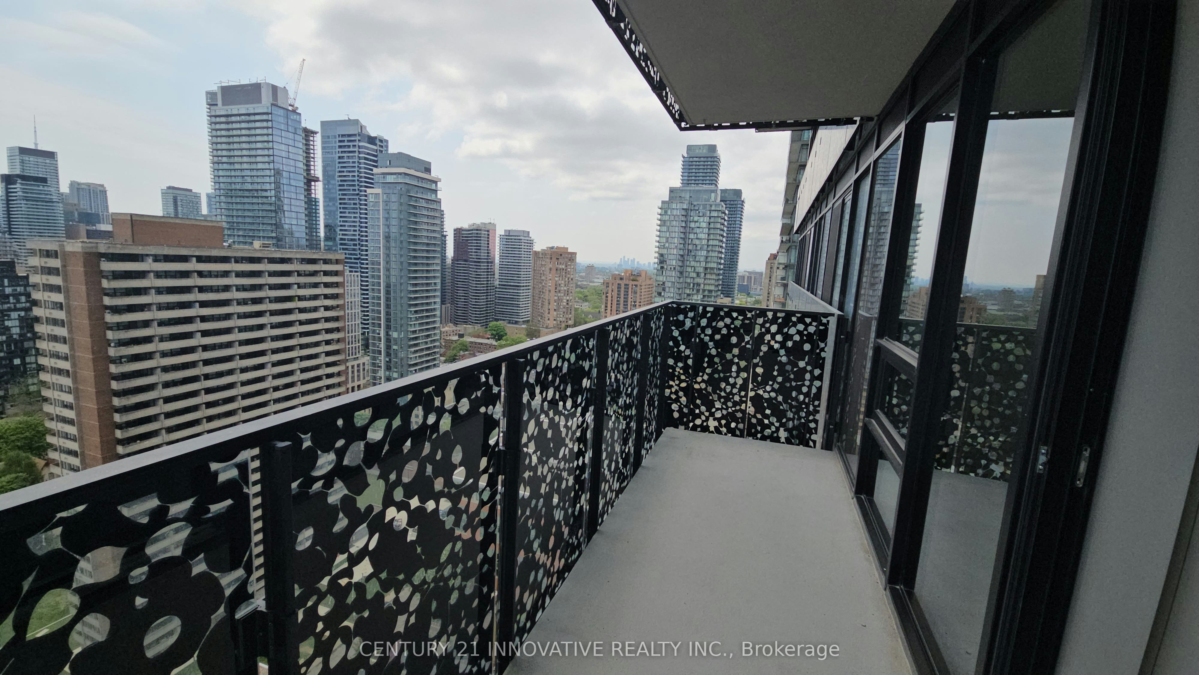 2404-55 Charles Street E, Toronto, ON, M4Y 0J1 - 17