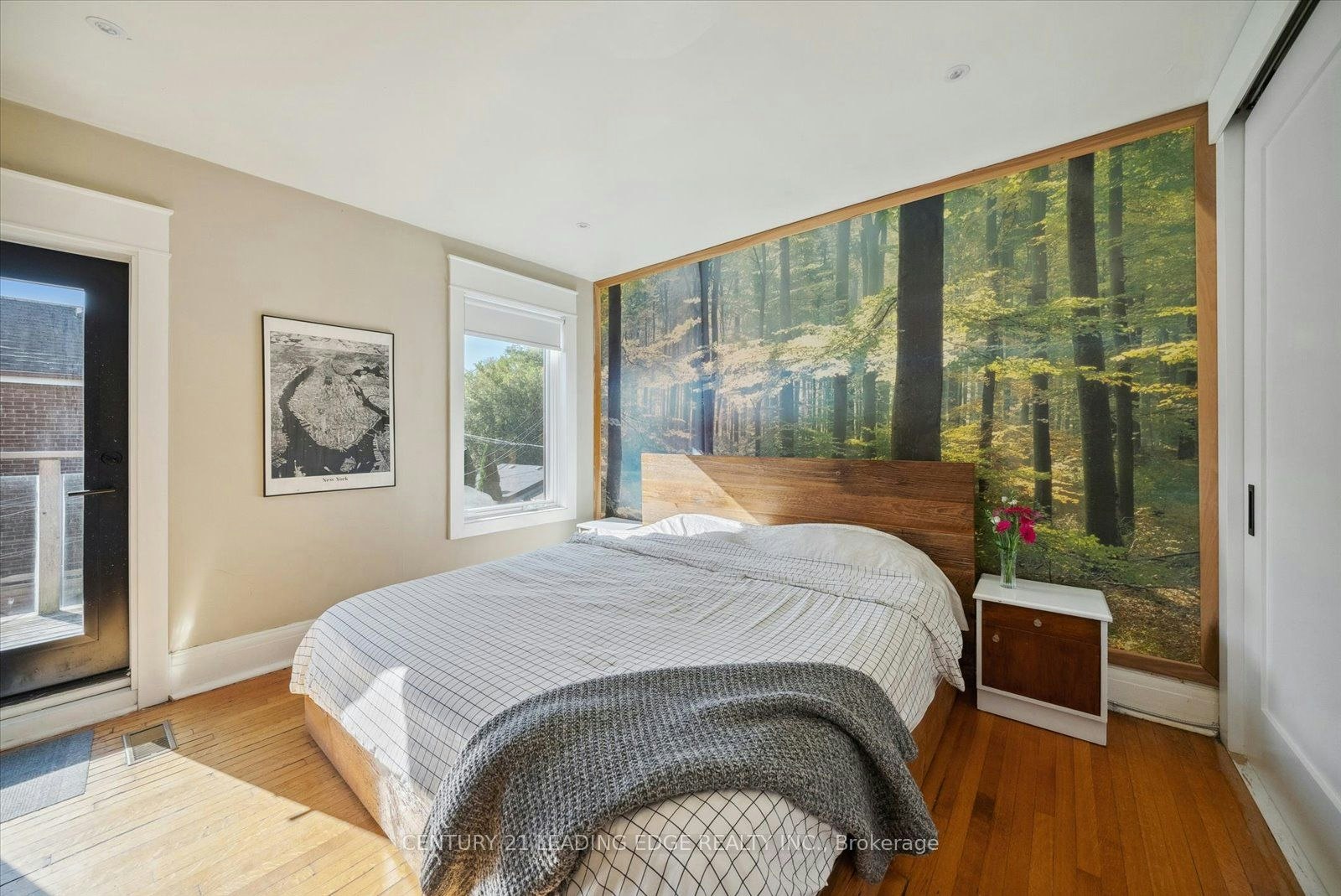 888 Manning Avenue, Toronto, ON, M6G 2X4 - 27