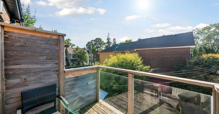 888 Manning Avenue, Toronto, ON, M6G 2X4 - 35
