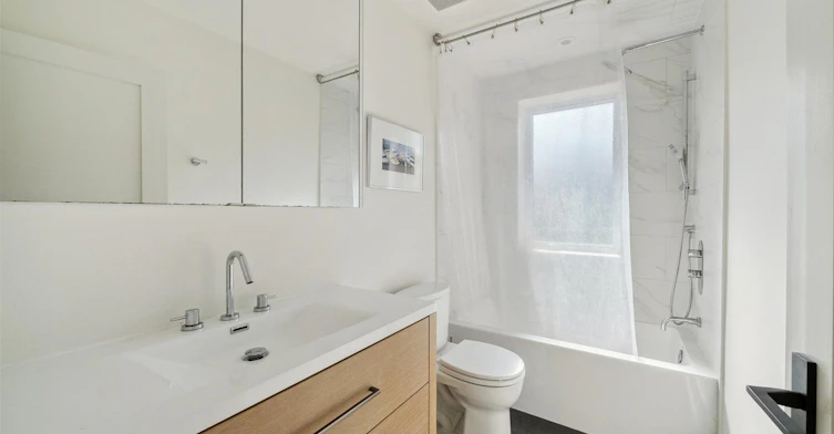 888 Manning Avenue, Toronto, ON, M6G 2X4 - 26
