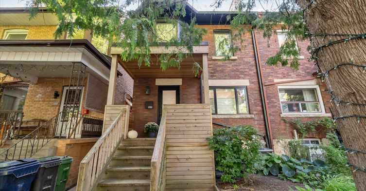 888 Manning Avenue, Toronto, ON, M6G 2X4 - 5
