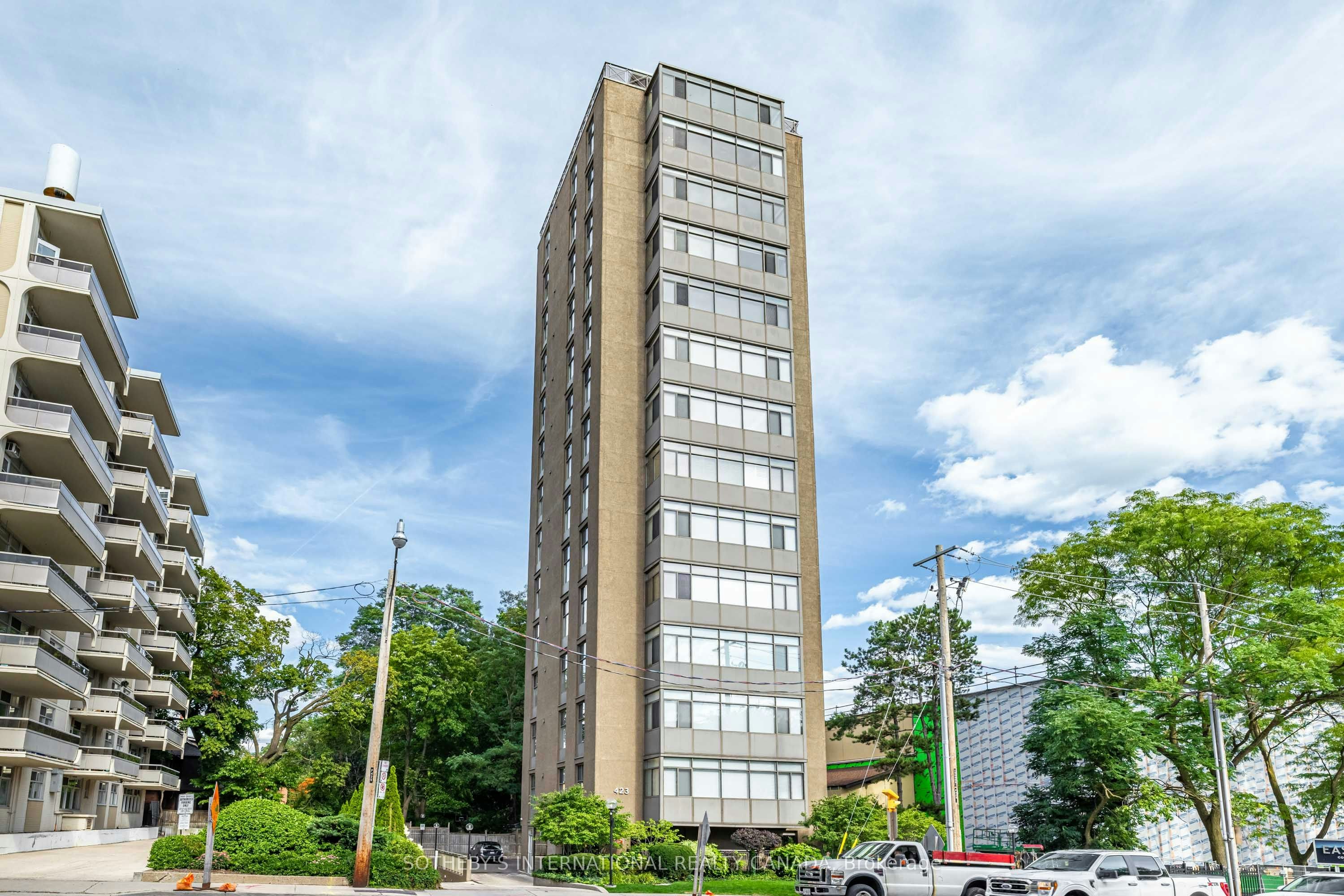 13-423 Avenue Road, Toronto, ON, M4V 2H7