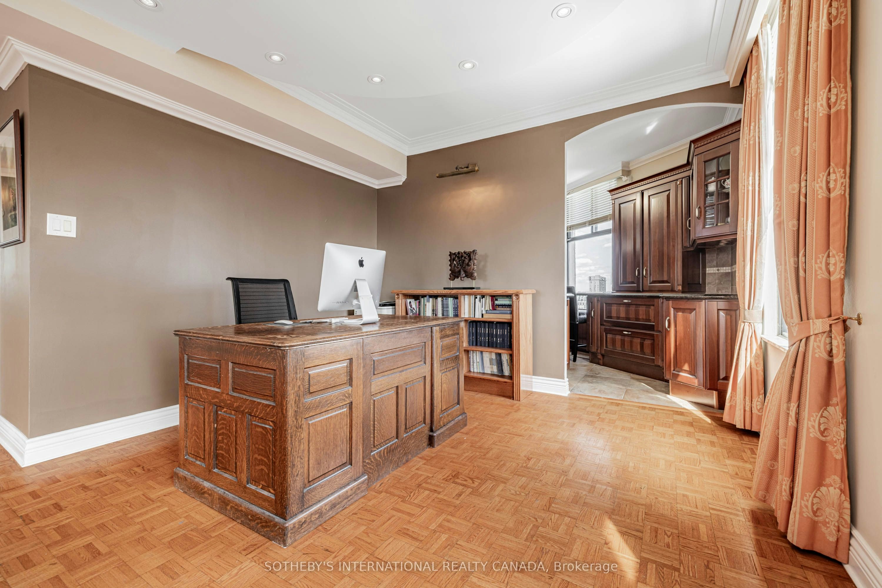 13-423 Avenue Road, Toronto, ON, M4V 2H7 - 11