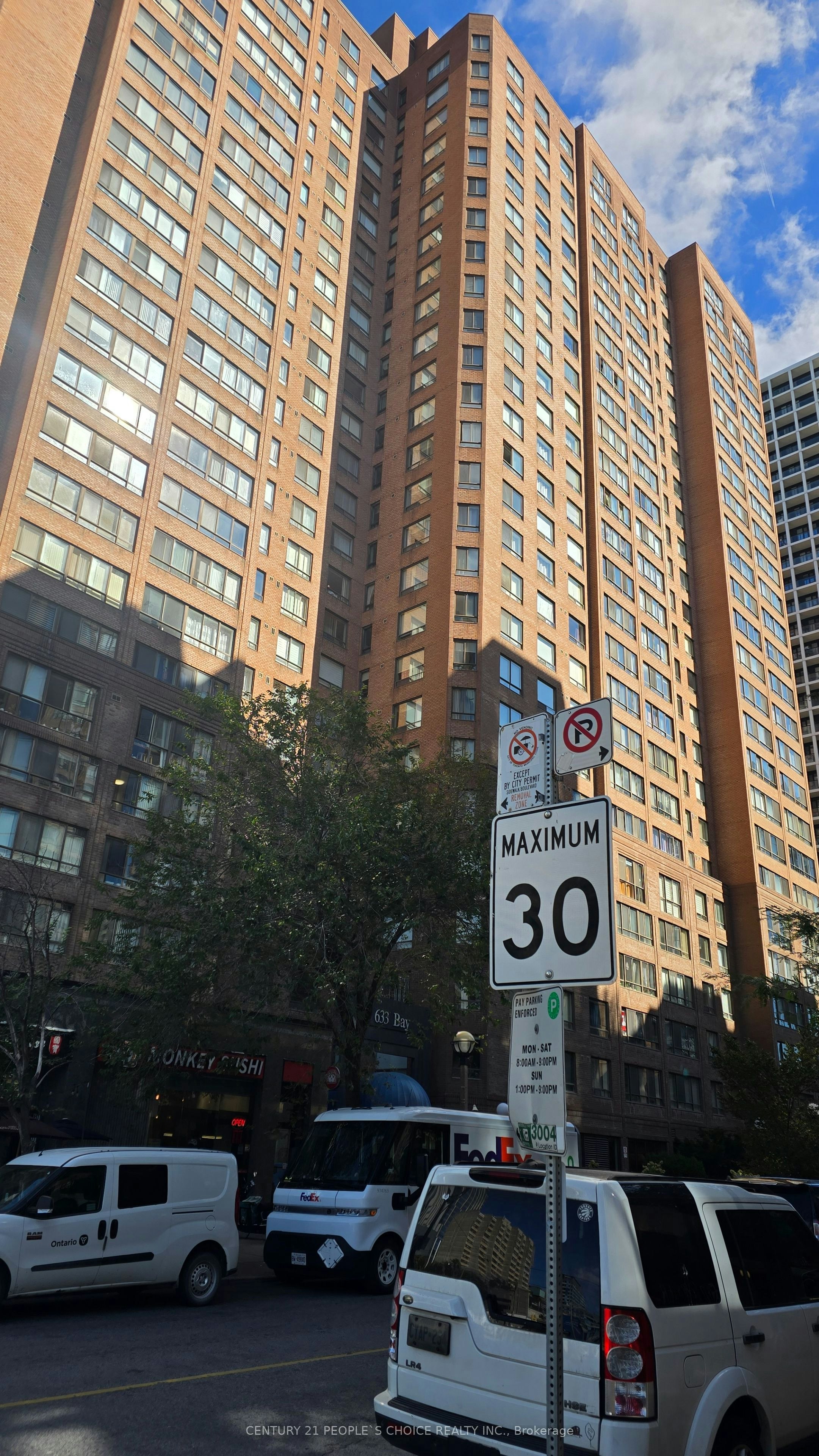 2604-633 Bay Street, Toronto, ON, M5G 2G4 - 2