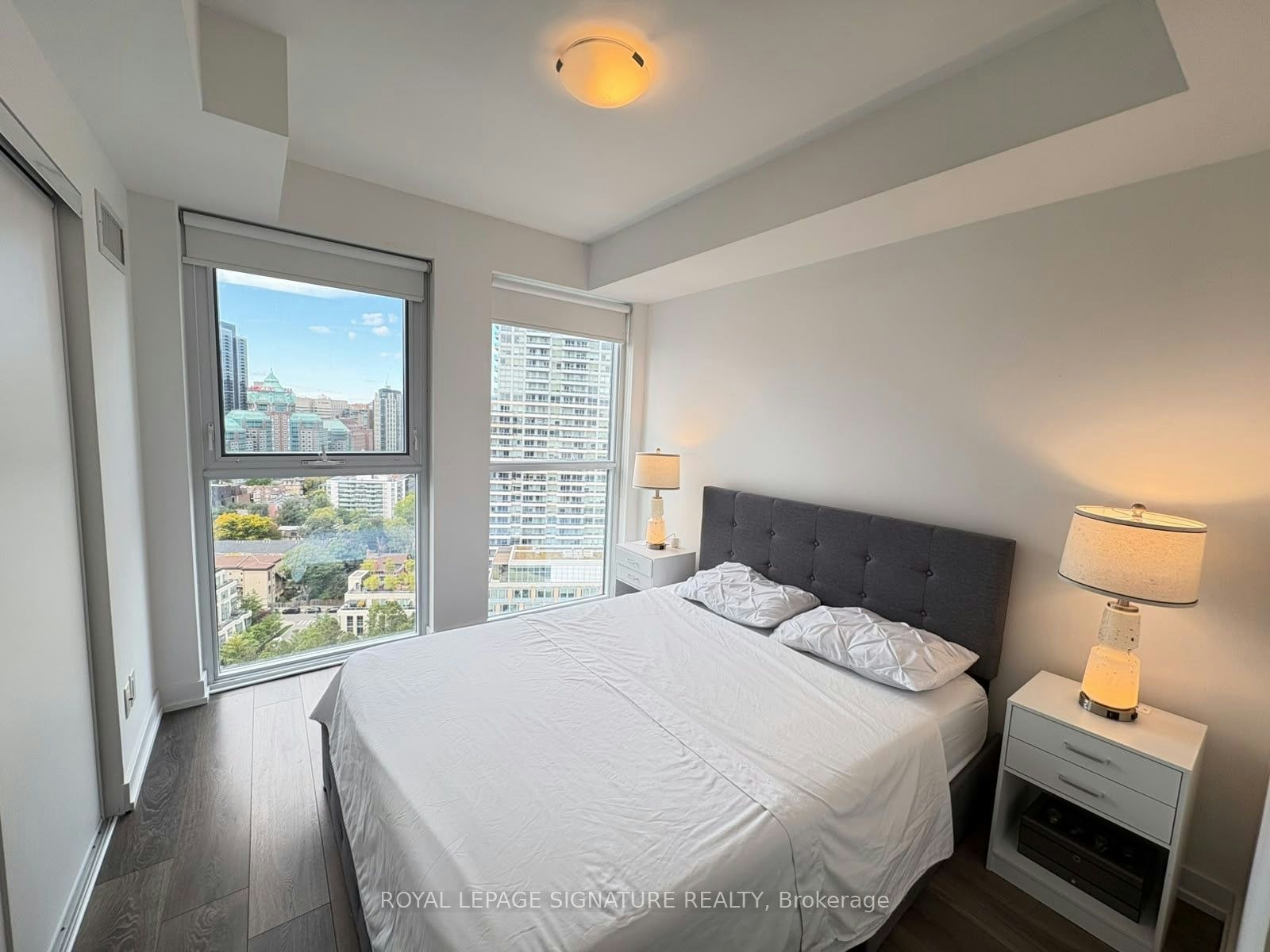 2210-159 Wellesley Street, Toronto, ON, M4Y 0H5 - 2