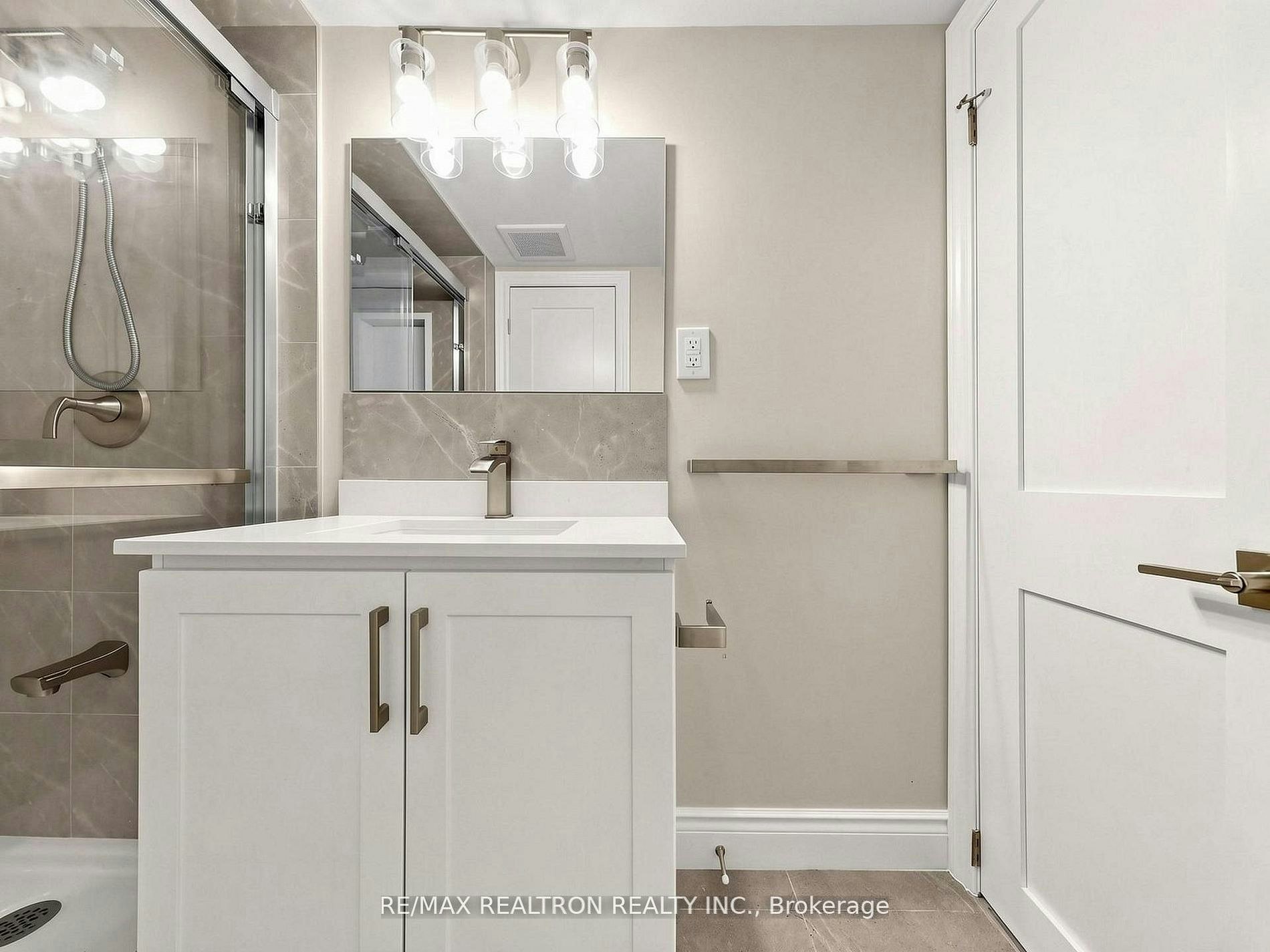 56 Ternhill Crescent, Toronto, ON, M3C 2E5 - 37