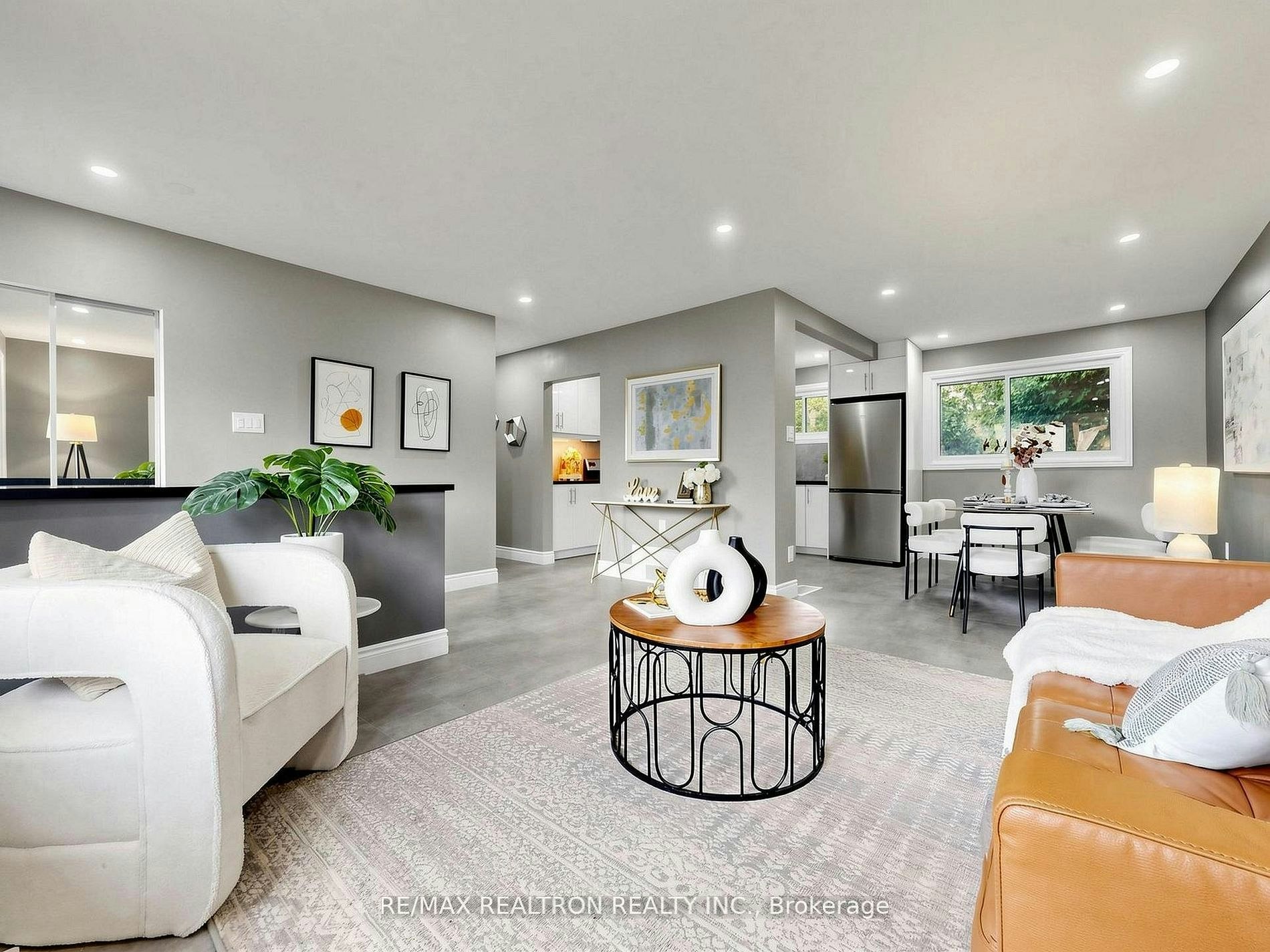 56 Ternhill Crescent, Toronto, ON, M3C 2E5 - 7