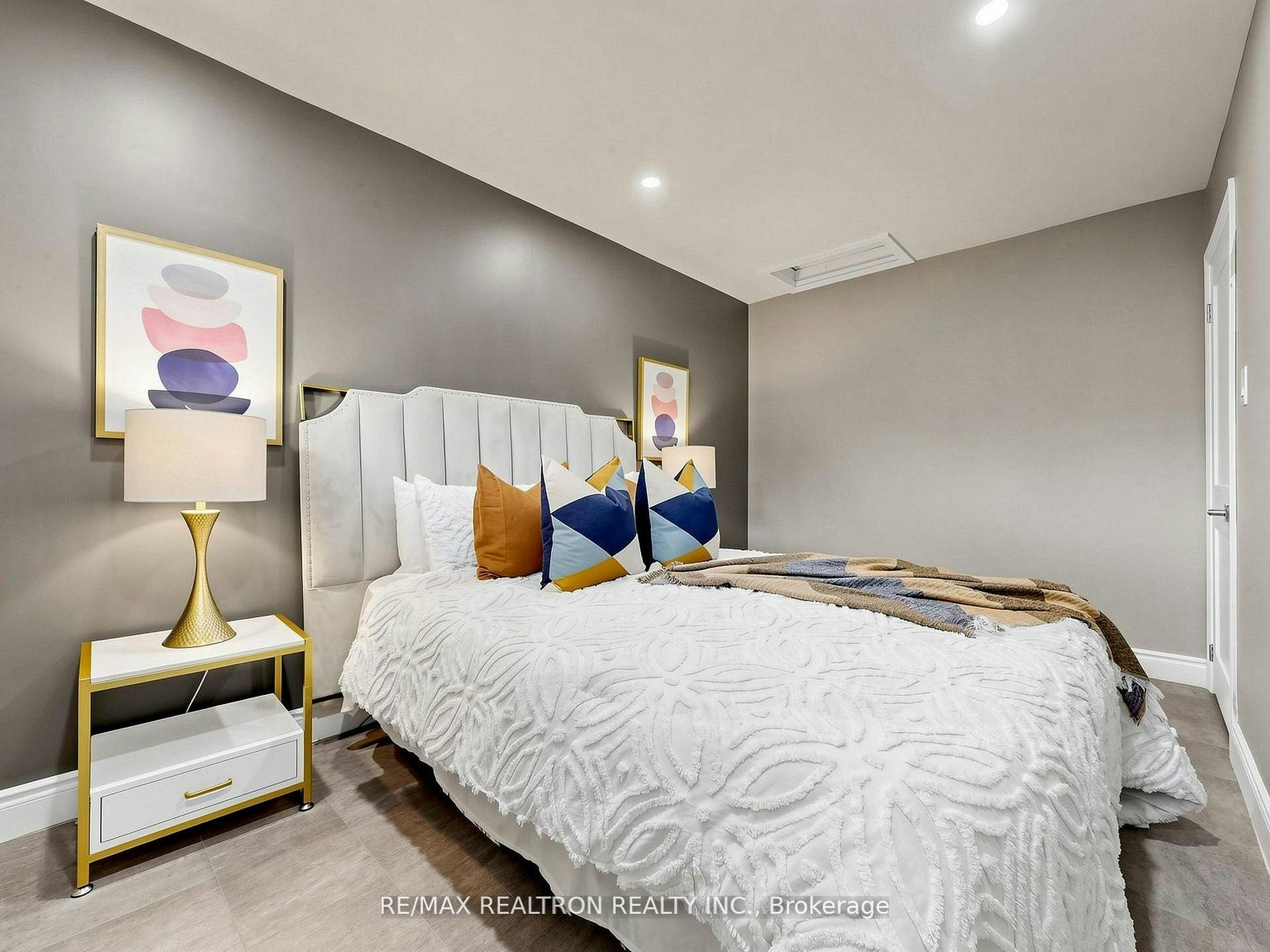 56 Ternhill Crescent, Toronto, ON, M3C 2E5 - 22