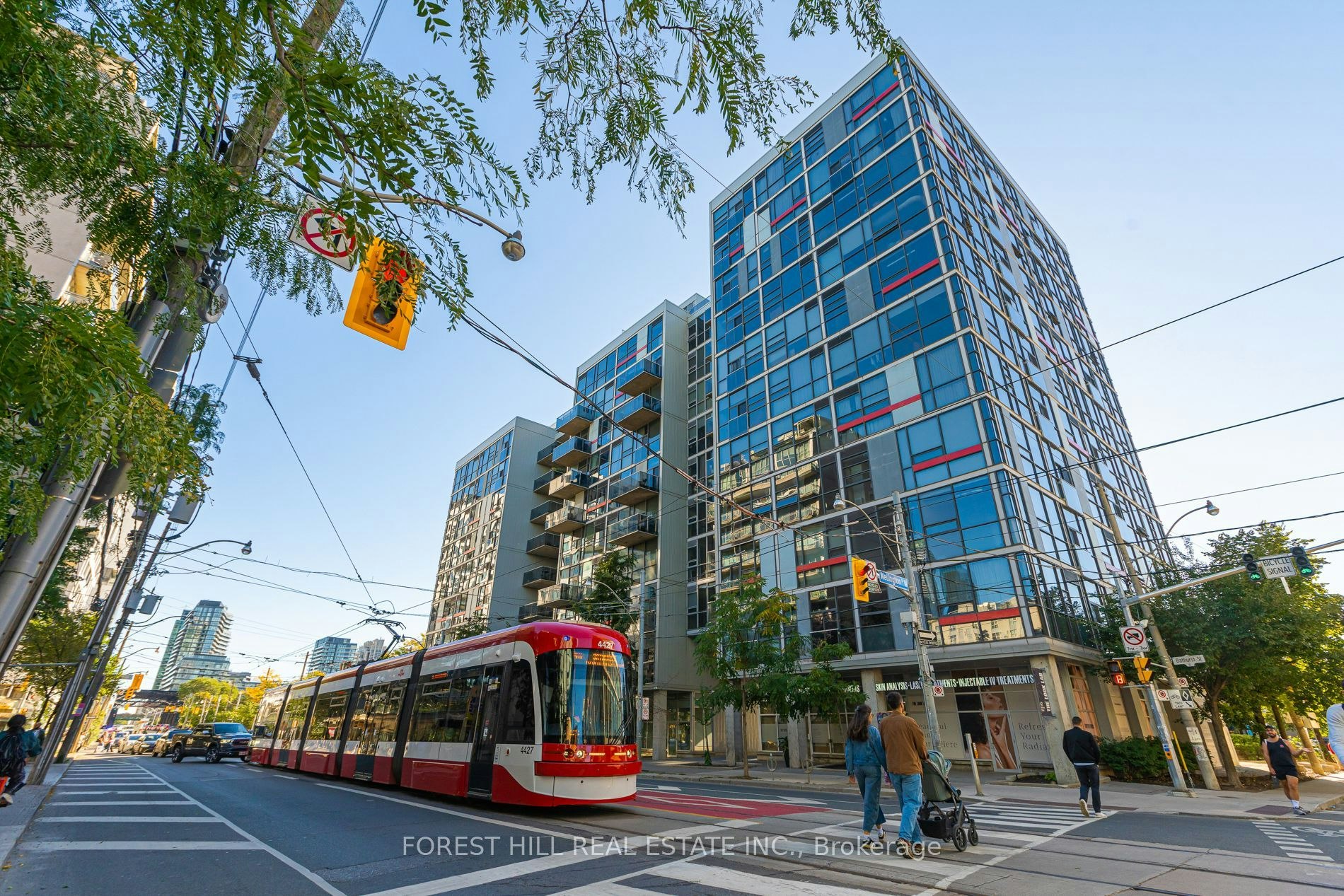 415-60 Bathurst Street, Toronto, ON, M5V 2P4