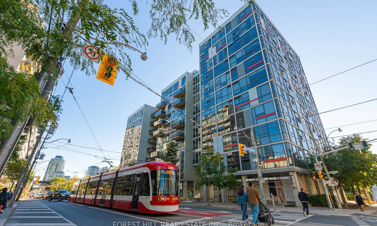 415-60 Bathurst Street