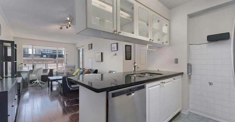 613-887 Bay Street, Toronto, ON, M5S 1Z7 - 12