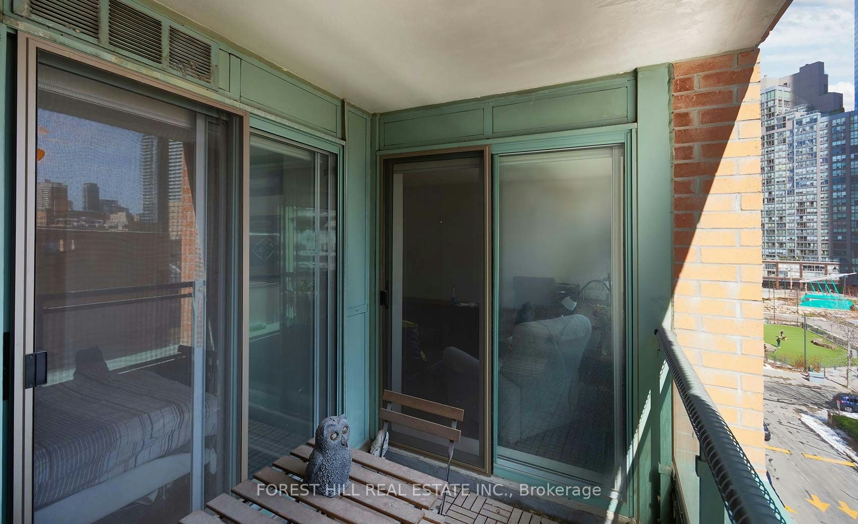 613-887 Bay Street, Toronto, ON, M5S 1Z7 - 7