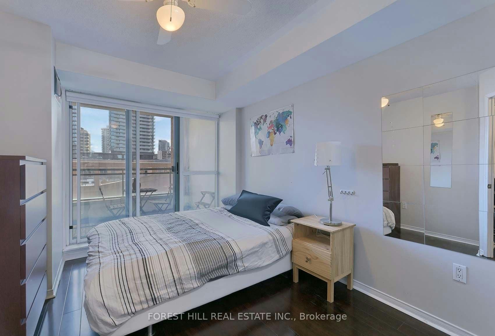 613-887 Bay Street, Toronto, ON, M5S 1Z7 - 13