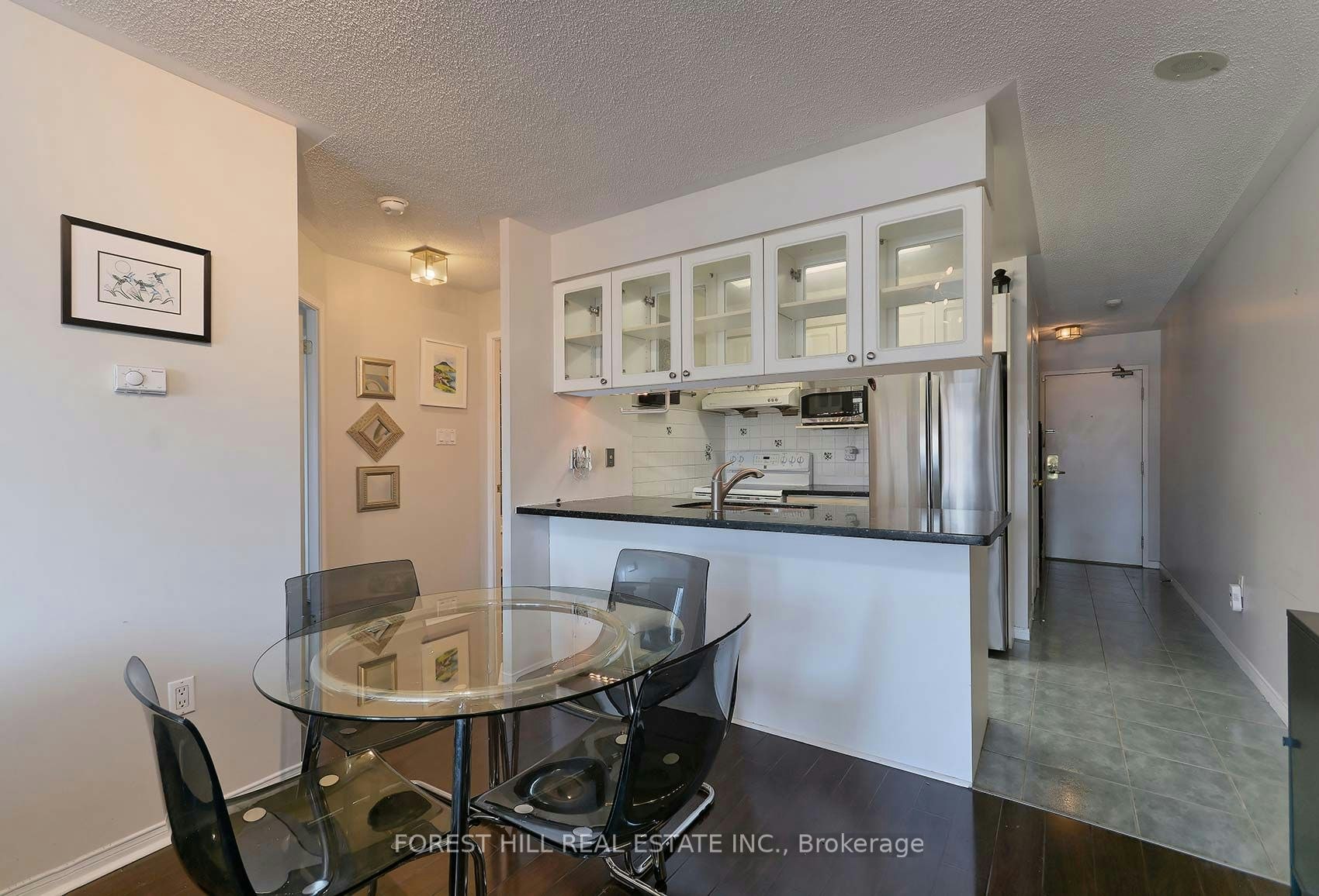 613-887 Bay Street, Toronto, ON, M5S 1Z7 - 8