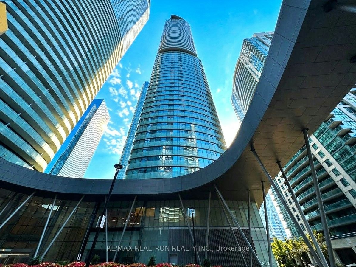 2201-12 York Street, Toronto, ON, M5J 2Z2