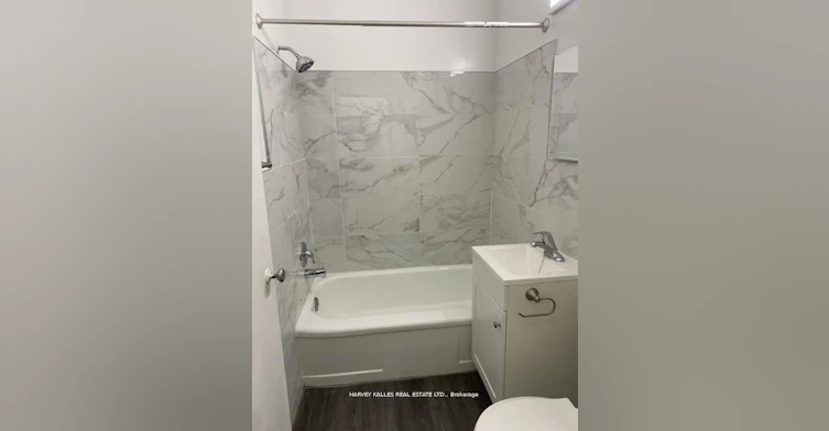 B2-1582 Bathurst Street, Toronto, ON, M5P 3H3 - 6