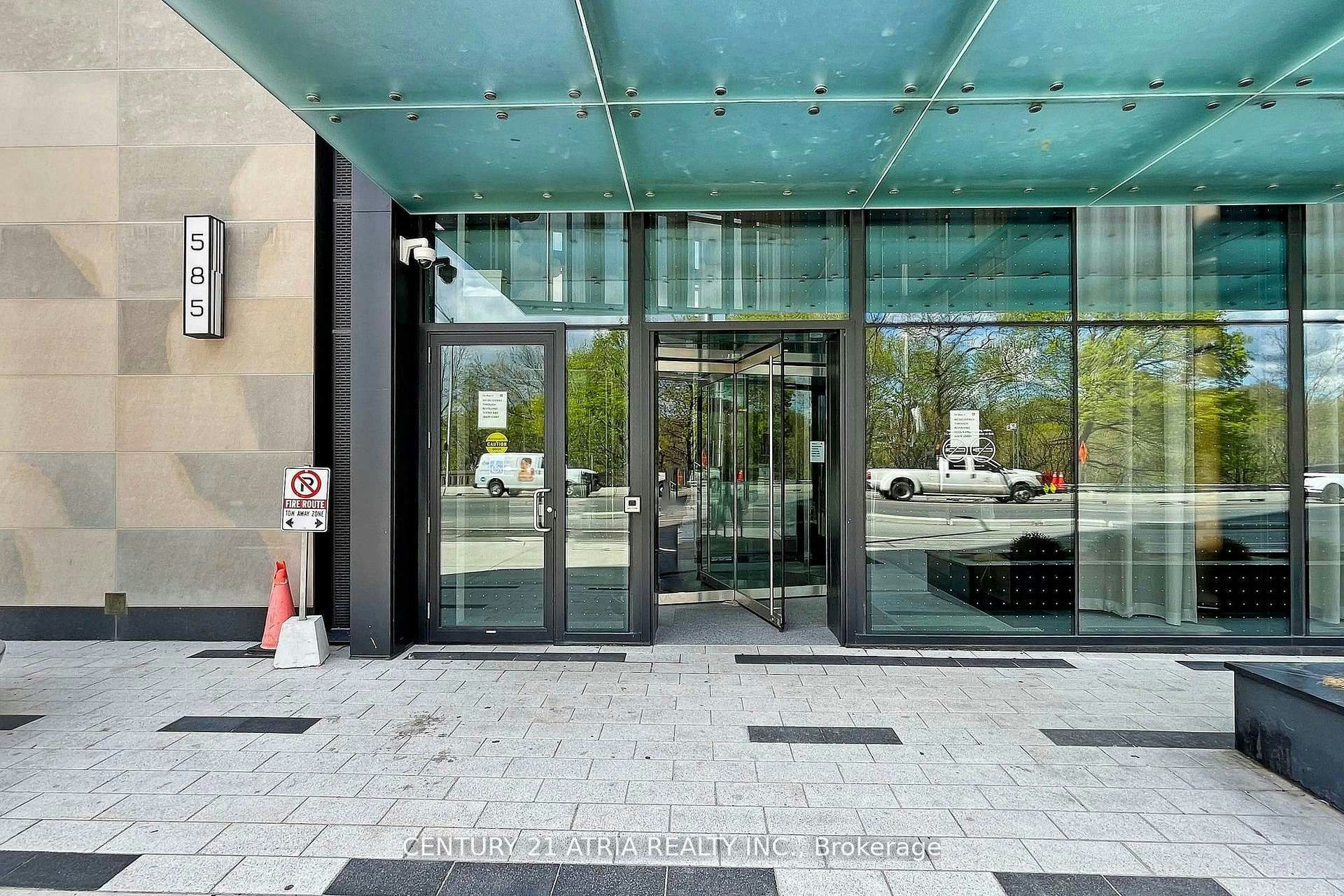 420-585 Bloor Street E, Toronto, ON, M4W 0B3 - 4