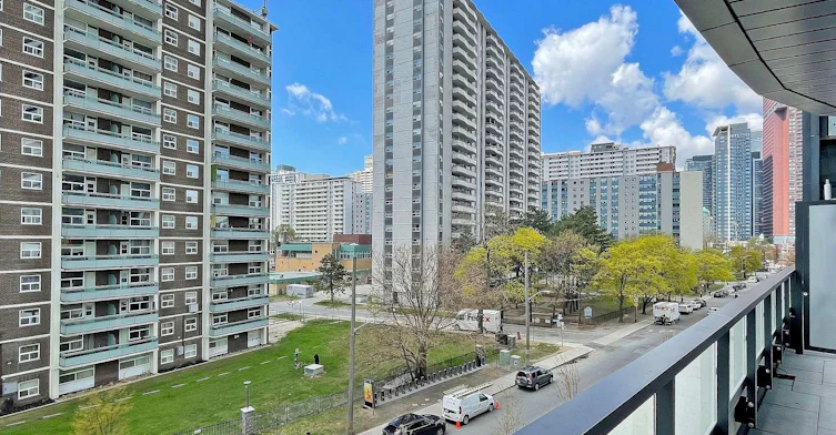 420-585 Bloor Street E, Toronto, ON, M4W 0B3 - 35