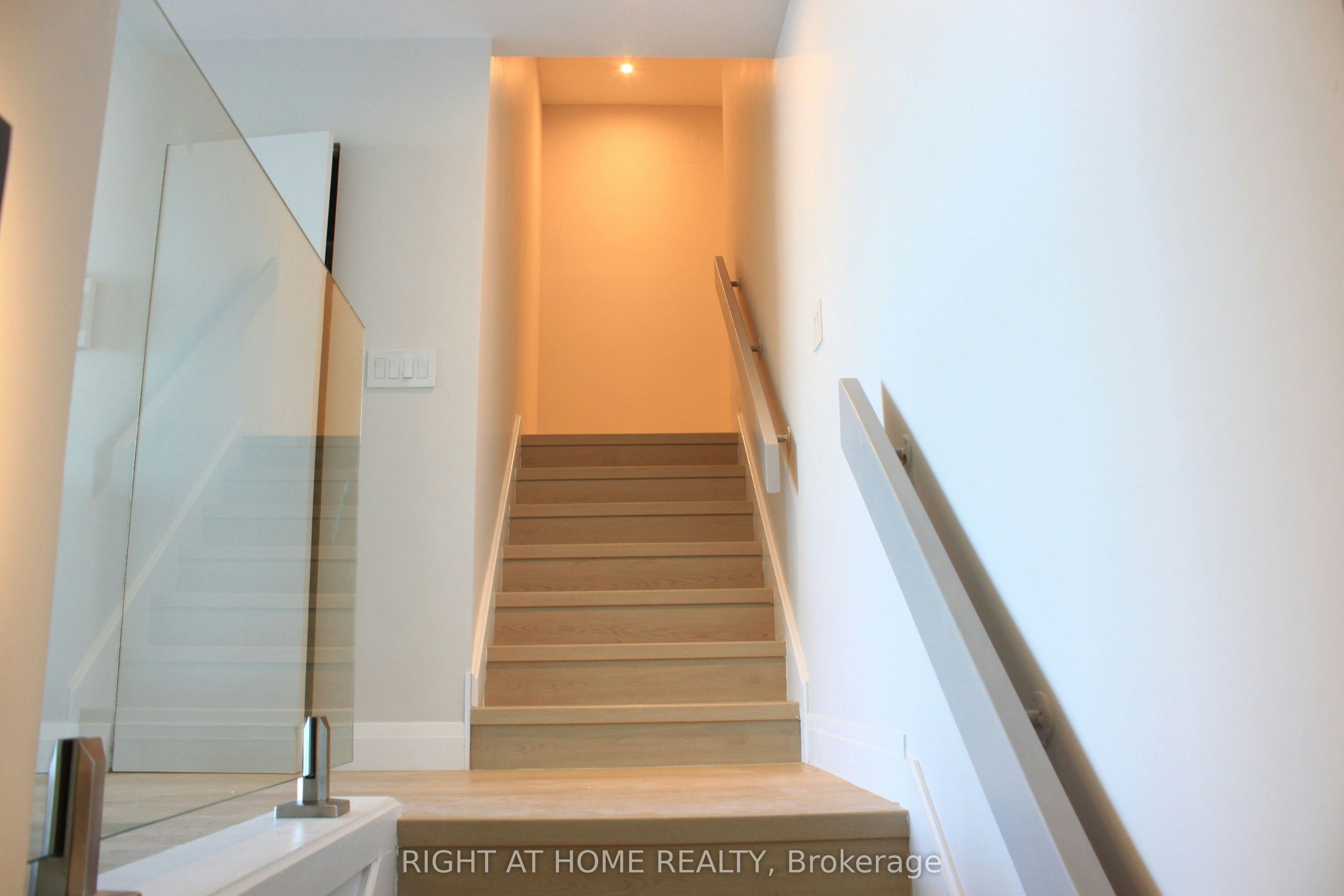2431-33 Harbour Square, Toronto, ON, M5J 2G2 - 13