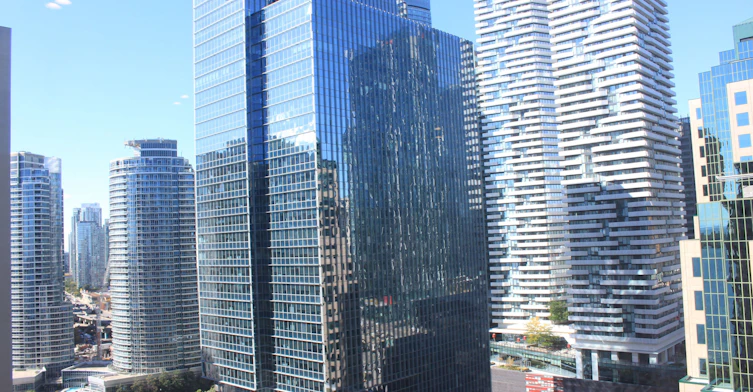 2431-33 Harbour Square, Toronto, ON, M5J 2G2 - 18