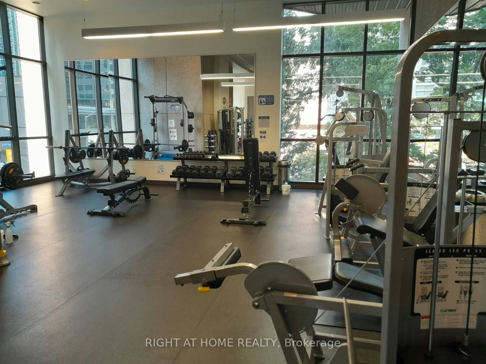 2431-33 Harbour Square, Toronto, ON, M5J 2G2 - 23