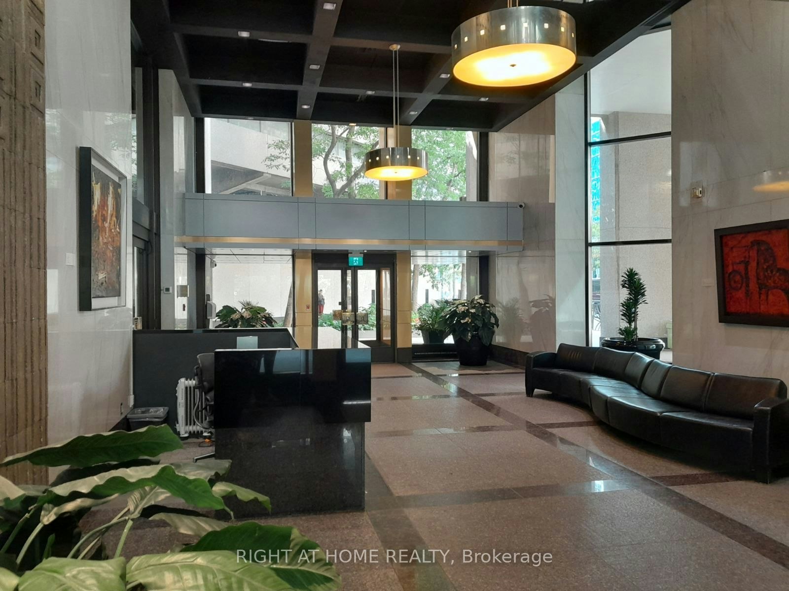 2431-33 Harbour Square, Toronto, ON, M5J 2G2 - 4
