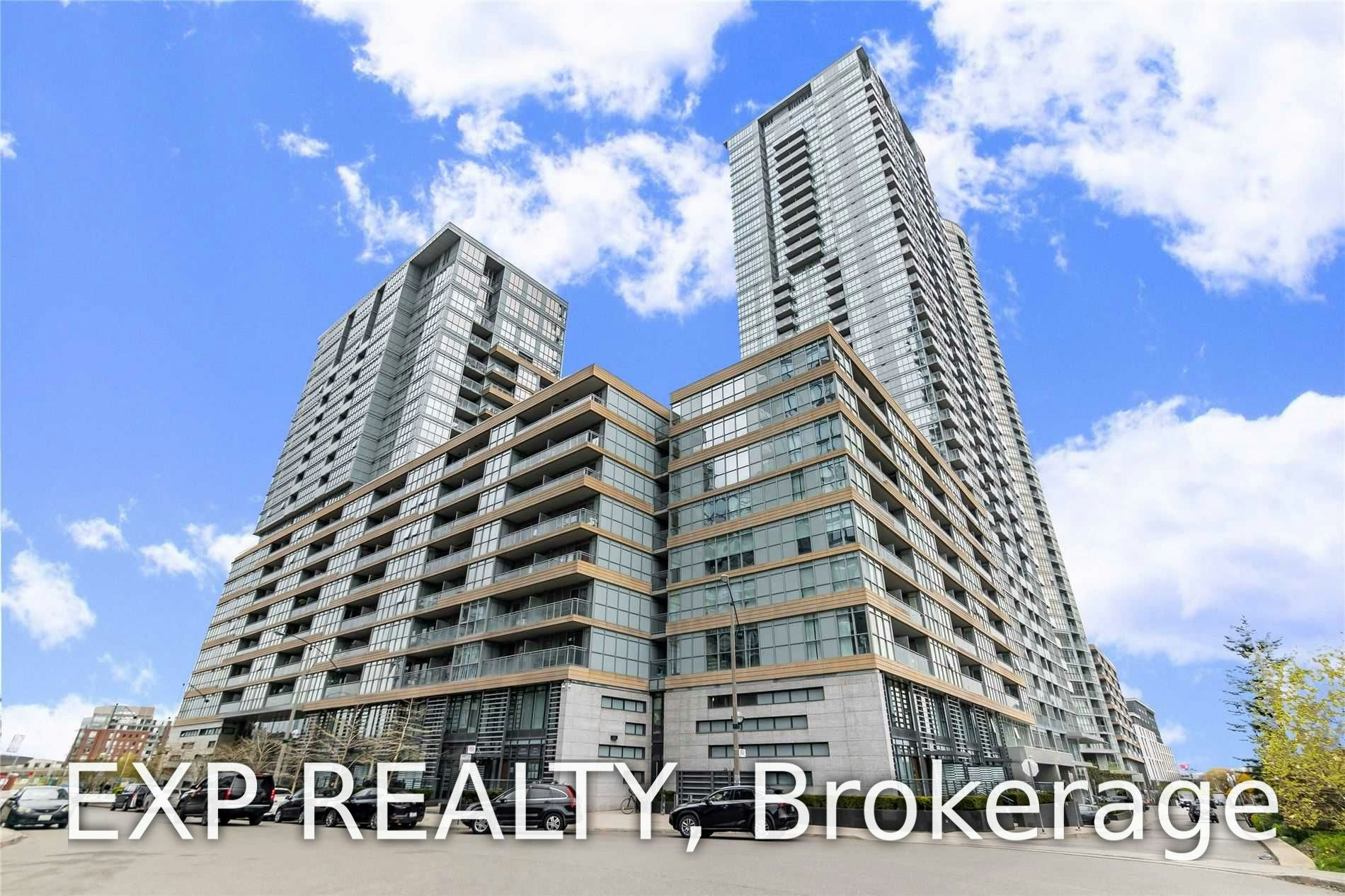 1052-10 Capreol Court, Toronto, ON, M5V 4B3 - 14