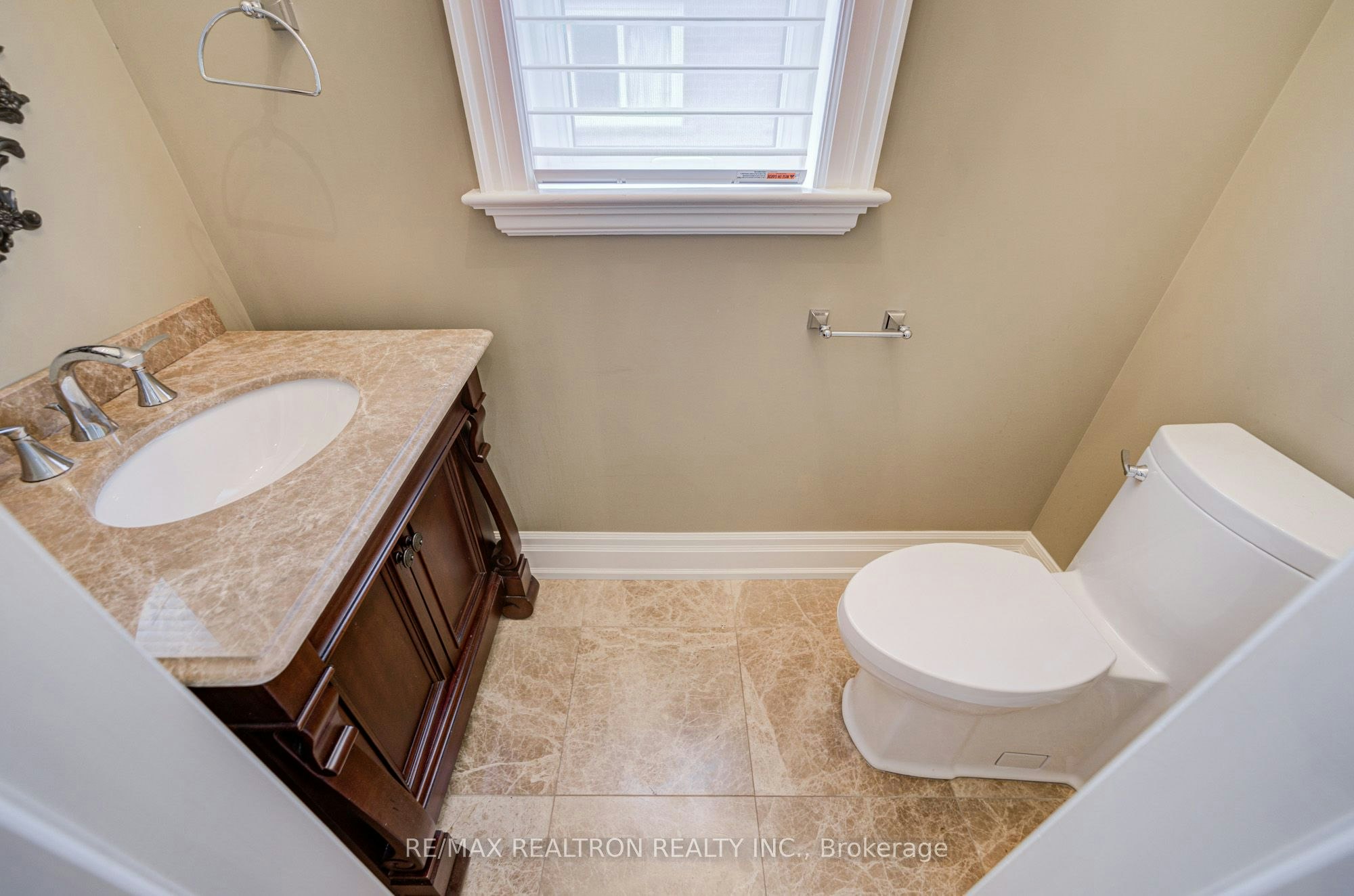 326B Horsham Avenue, Toronto, ON, M2R 1G6 - 9