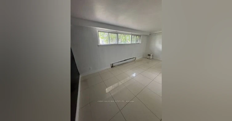 Lower-437 Lawrence Avenue W, Toronto, ON, M5M 1C3