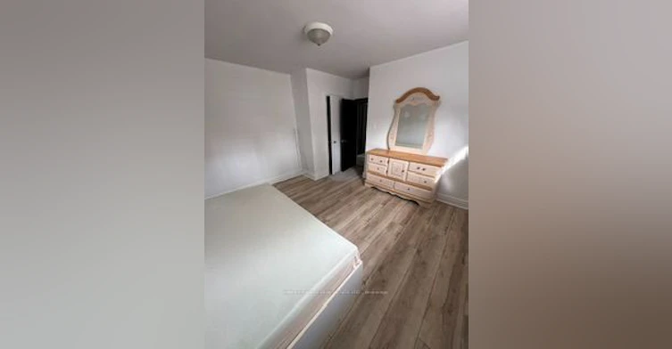 Lower-437 Lawrence Avenue W, Toronto, ON, M5M 1C3 - 16