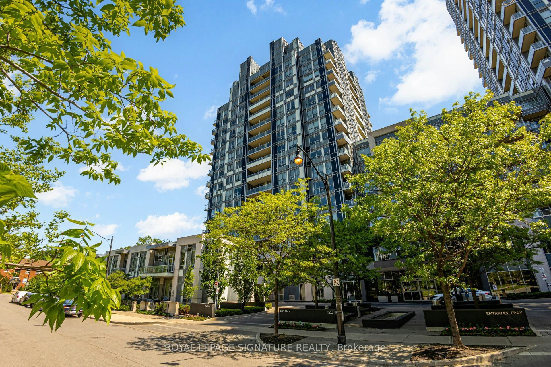 230-120 Harrison Garden Boulevard, Toronto, ON, M2N 0H1 - 2