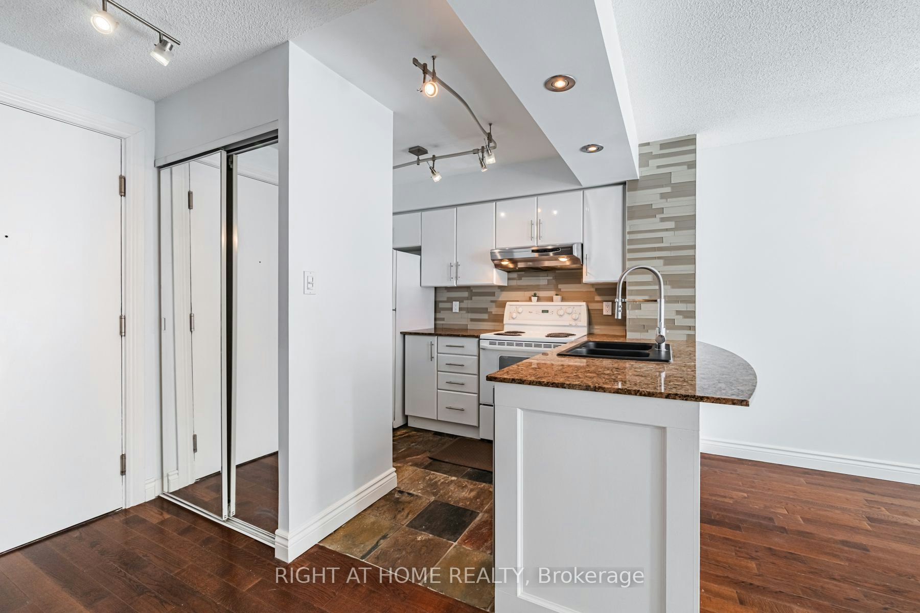 459-313 Richmond Street E, Toronto, ON, M5A 4S7 - 4