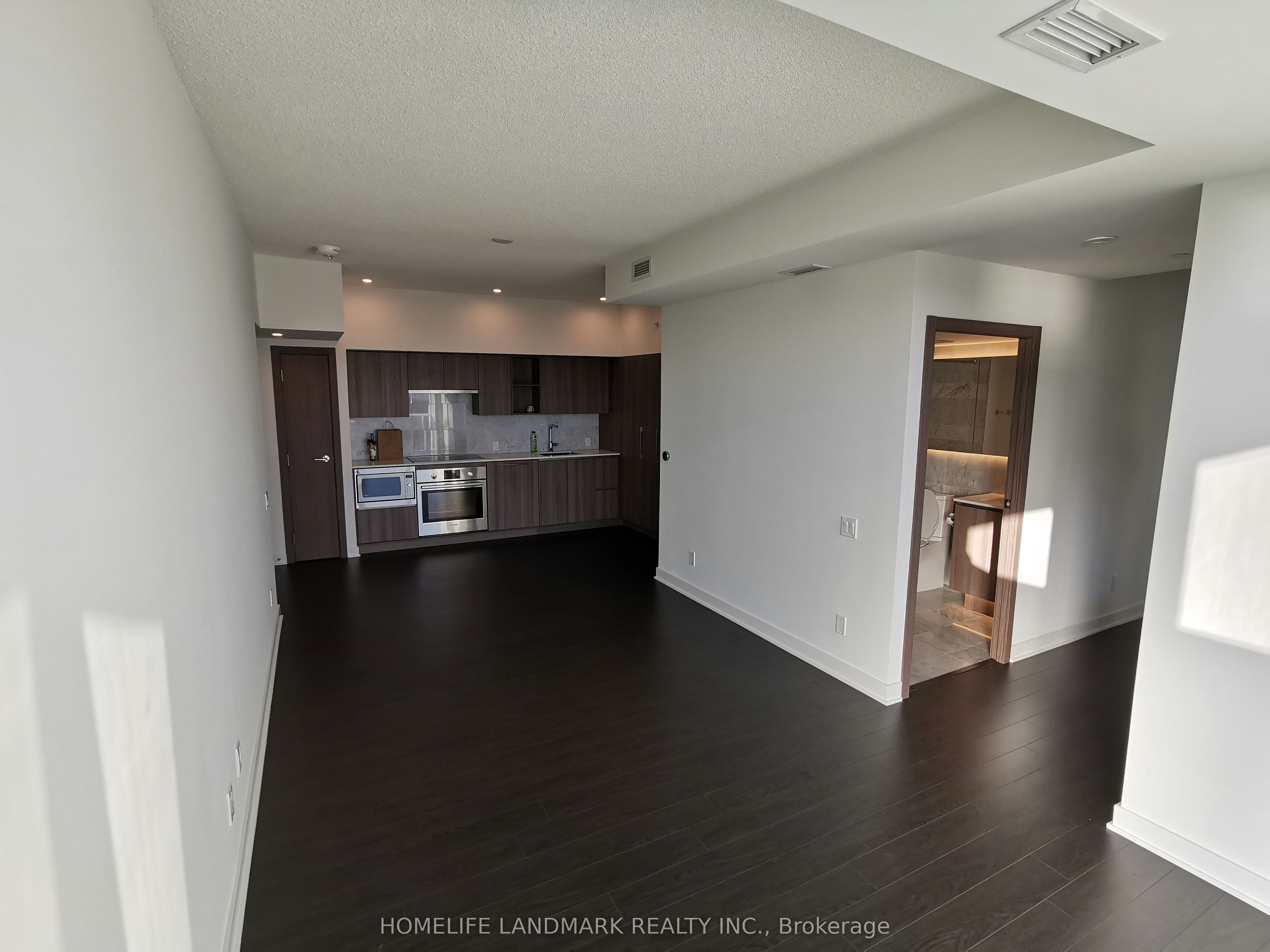 2115-17 Bathurst Street, Toronto, ON, M5V 0N1 - 16