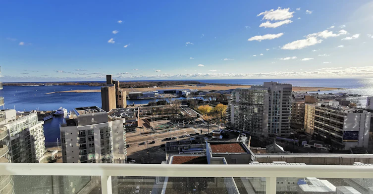 2115-17 Bathurst Street, Toronto, ON, M5V 0N1 - 8